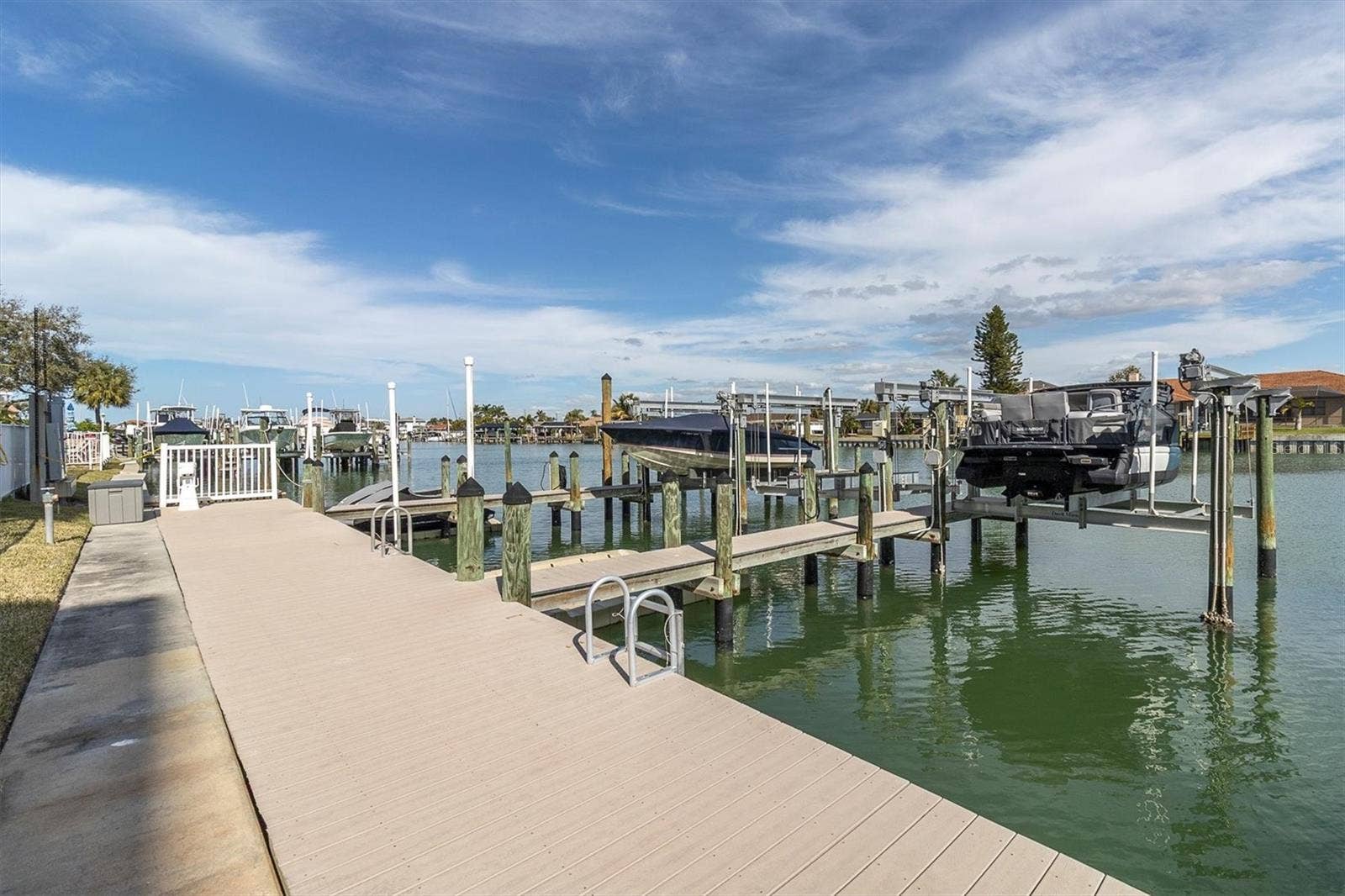 223 ISLAND WAY, #4A, Clearwater, FL 33767 223 ISLAND WAY, #4A, Clearwater, FL 33767
