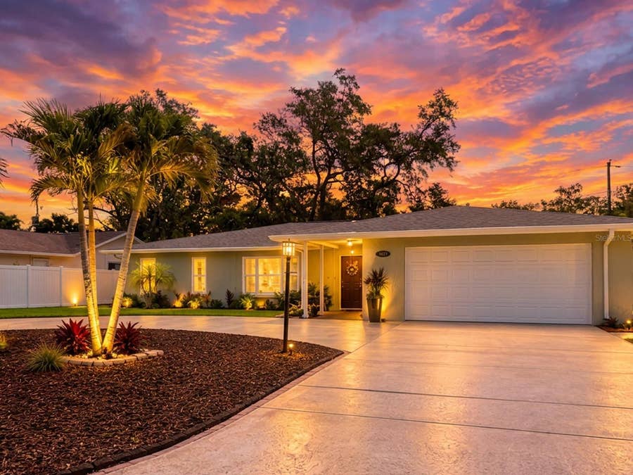 Property photo for 855 FOUNTAINHEAD DRIVE, Largo, FL