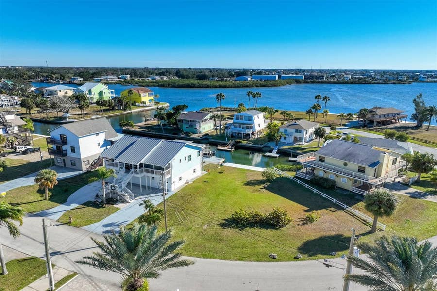 Property photo for 6424 DRIFTWOOD DRIVE, Hudson, FL