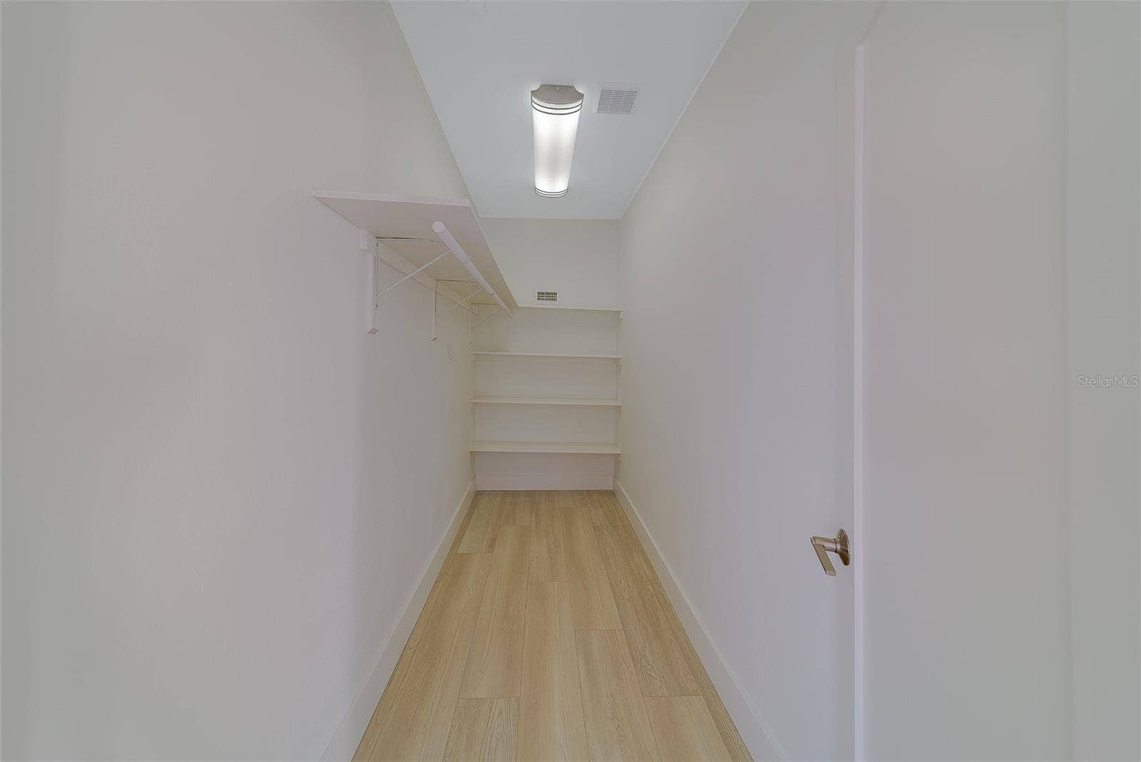 207 MIDWAY ISLAND, Clearwater Beach, FL 33767 207 MIDWAY ISLAND, Clearwater Beach, FL 33767