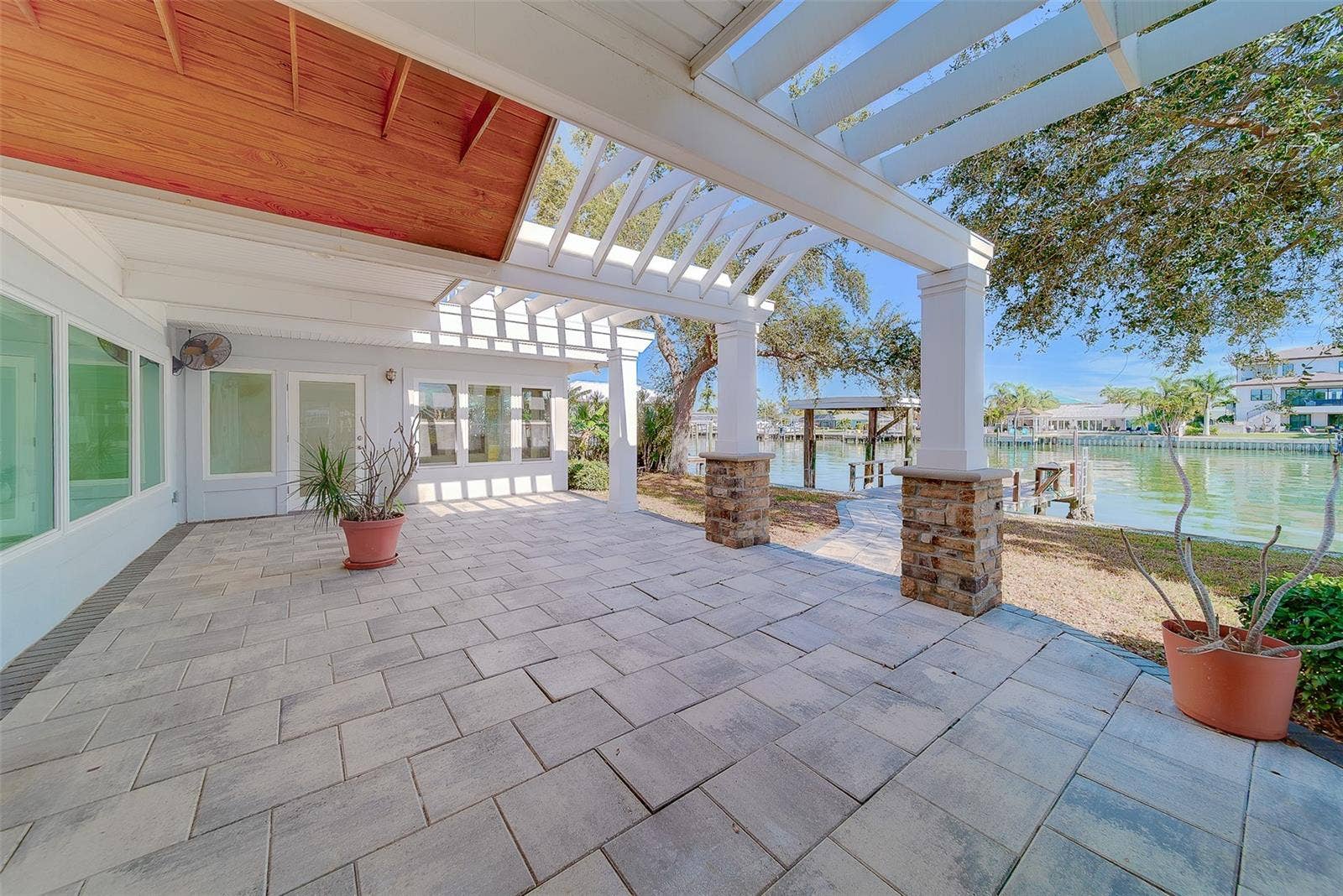 207 MIDWAY ISLAND, Clearwater Beach, FL 33767 207 MIDWAY ISLAND, Clearwater Beach, FL 33767