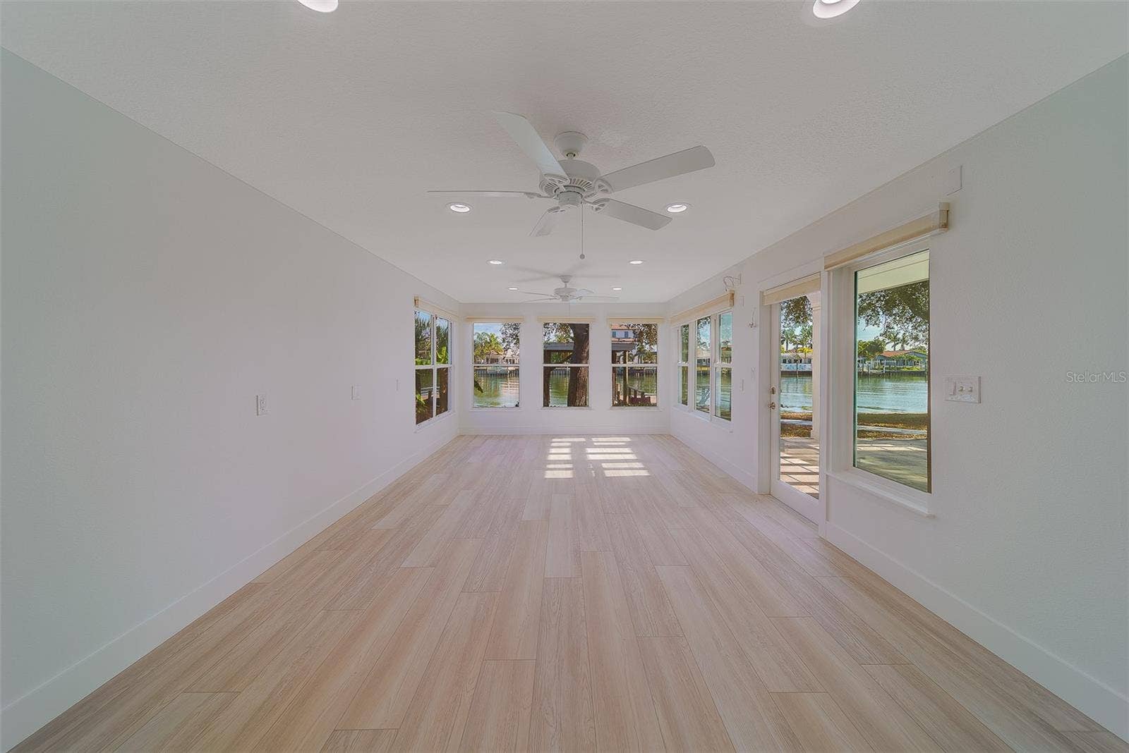 207 MIDWAY ISLAND, Clearwater Beach, FL 33767 207 MIDWAY ISLAND, Clearwater Beach, FL 33767