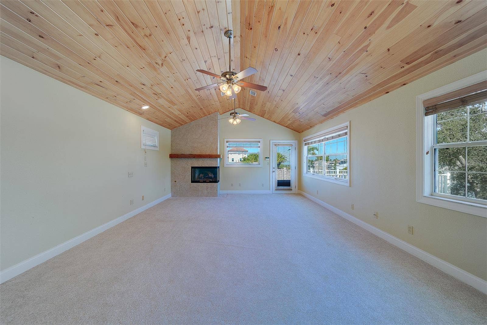 207 MIDWAY ISLAND, Clearwater Beach, FL 33767 207 MIDWAY ISLAND, Clearwater Beach, FL 33767