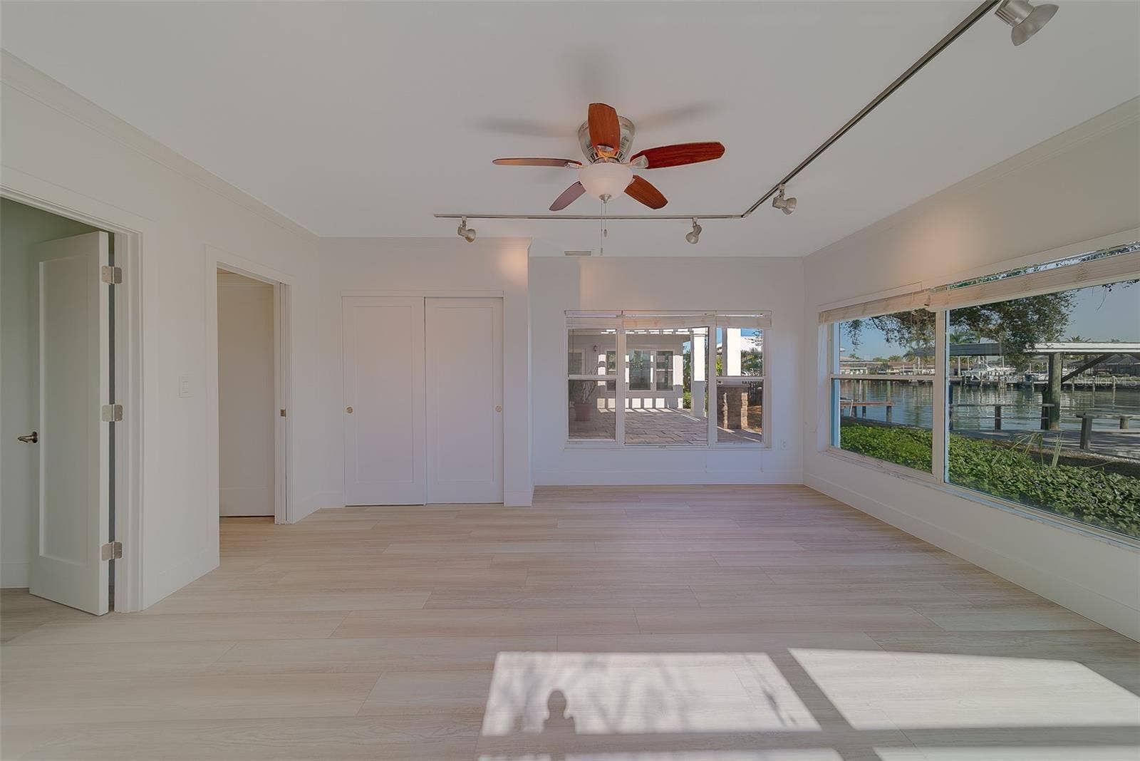 207 MIDWAY ISLAND, Clearwater Beach, FL 33767 207 MIDWAY ISLAND, Clearwater Beach, FL 33767