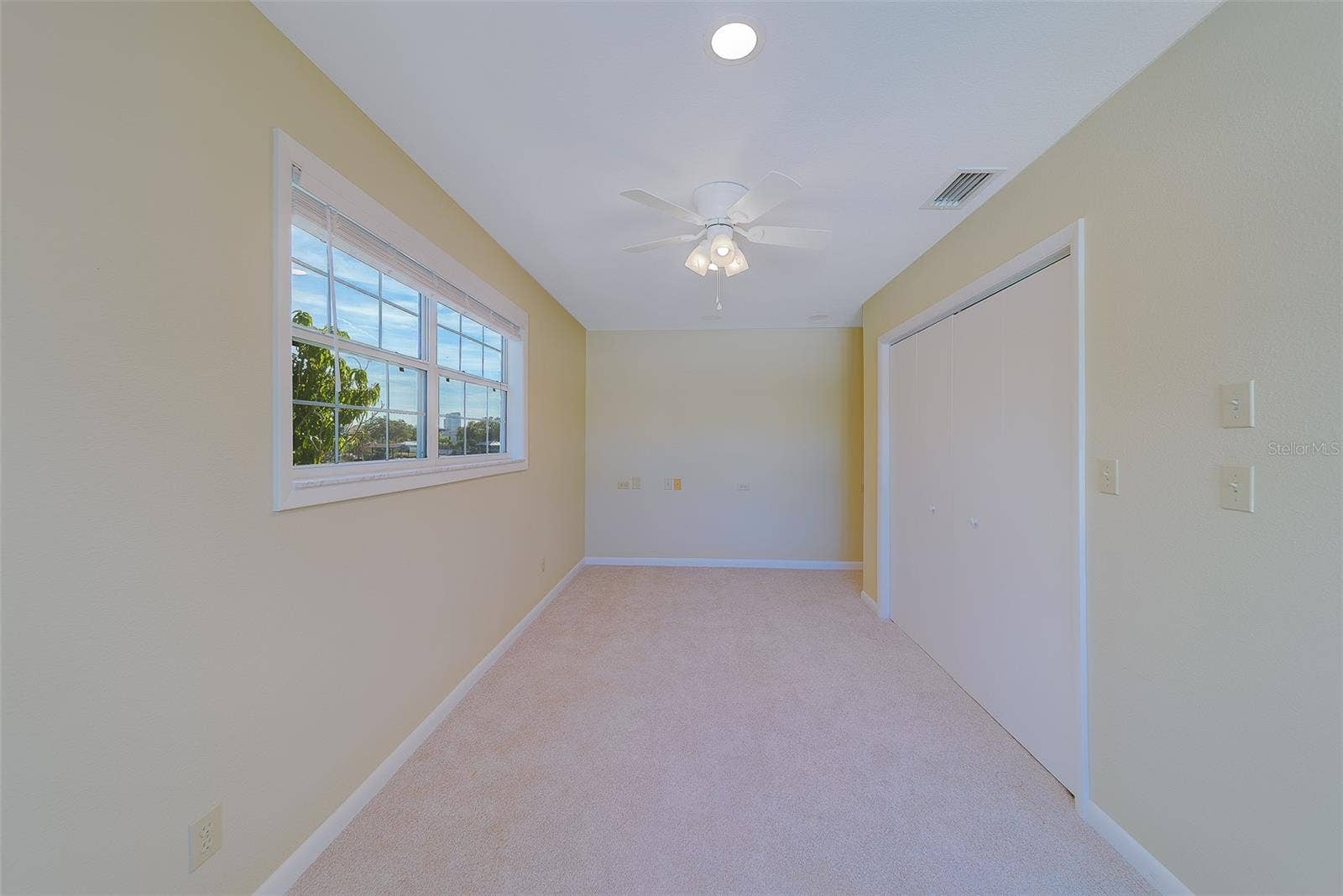 207 MIDWAY ISLAND, Clearwater Beach, FL 33767 207 MIDWAY ISLAND, Clearwater Beach, FL 33767