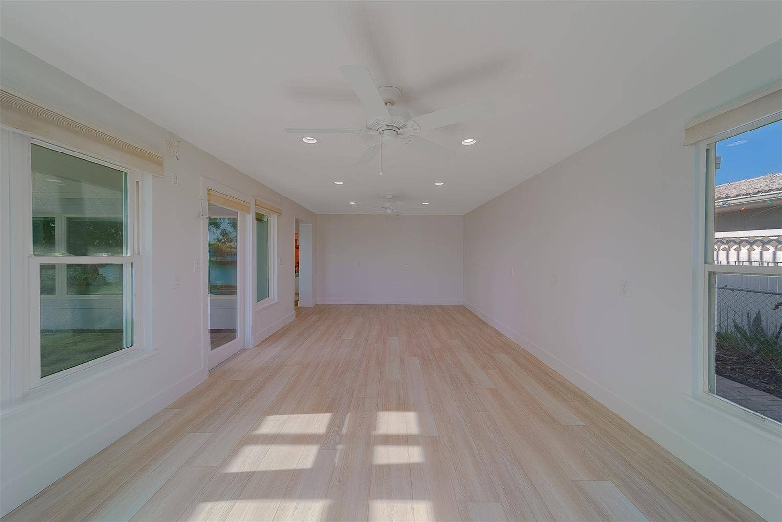 207 MIDWAY ISLAND, Clearwater Beach, FL 33767 207 MIDWAY ISLAND, Clearwater Beach, FL 33767