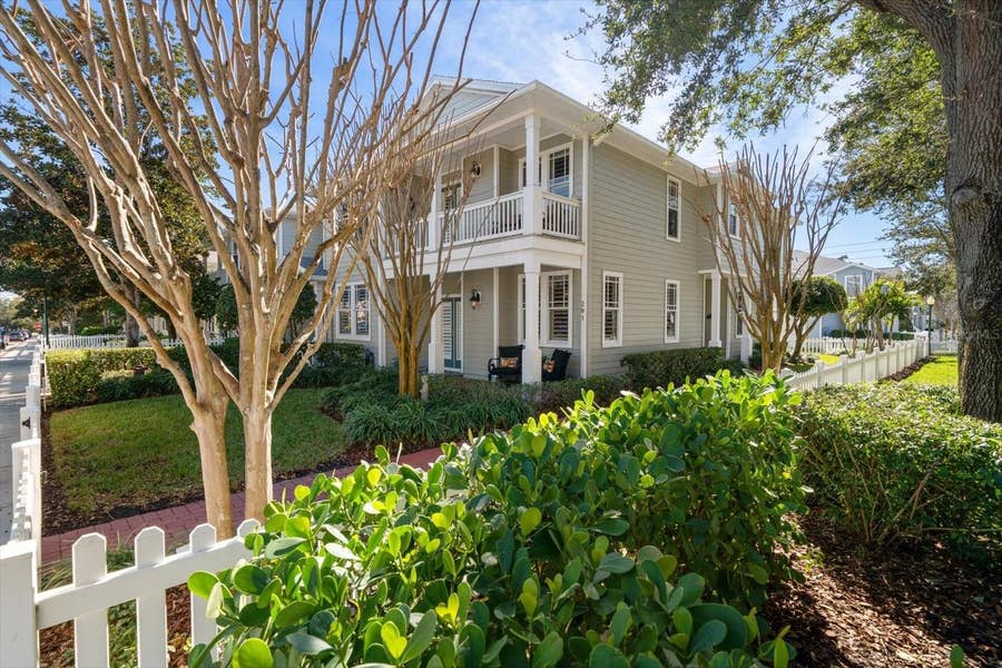Property photo for 291 1ST AVENUE SW, Largo, FL
