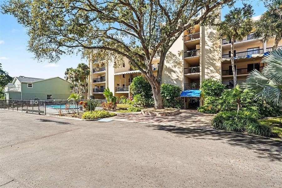 Property photo for 303 TARPON POINT, Tarpon Springs, FL