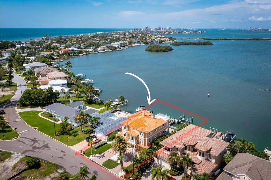 Property photo for 306 HARBOR DRIVE, Indian Rocks Beach, FL