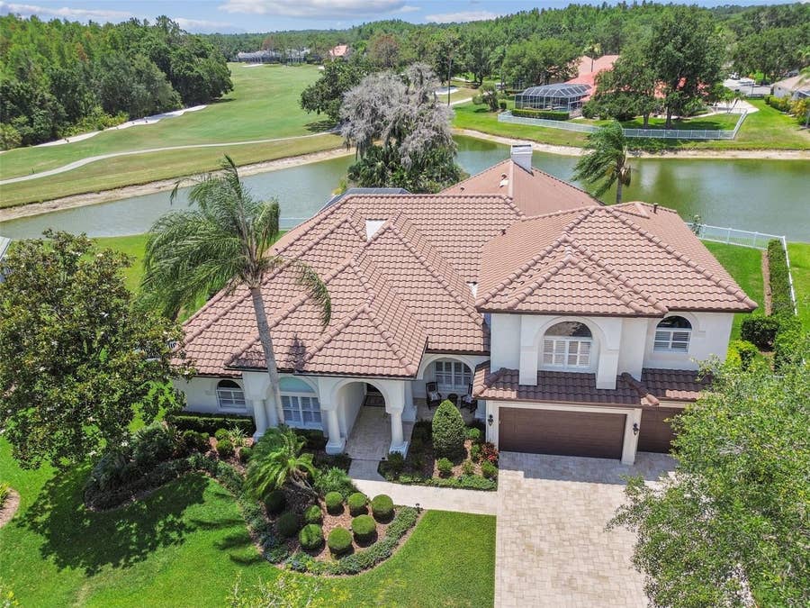 Property photo for 9105 WOODRIDGE RUN DRIVE, Tampa, FL