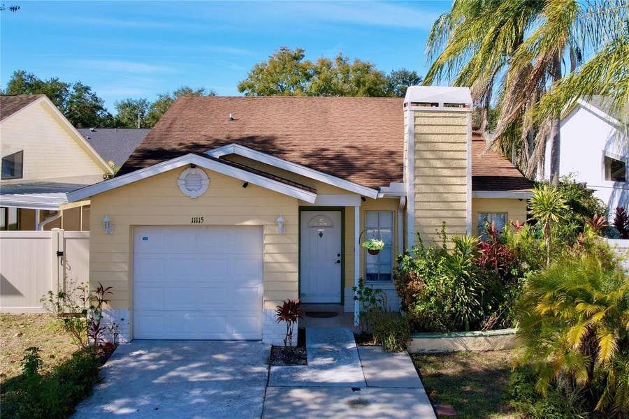 Property photo for 11115 CHERRYWOOD LANE, Riverview, FL
