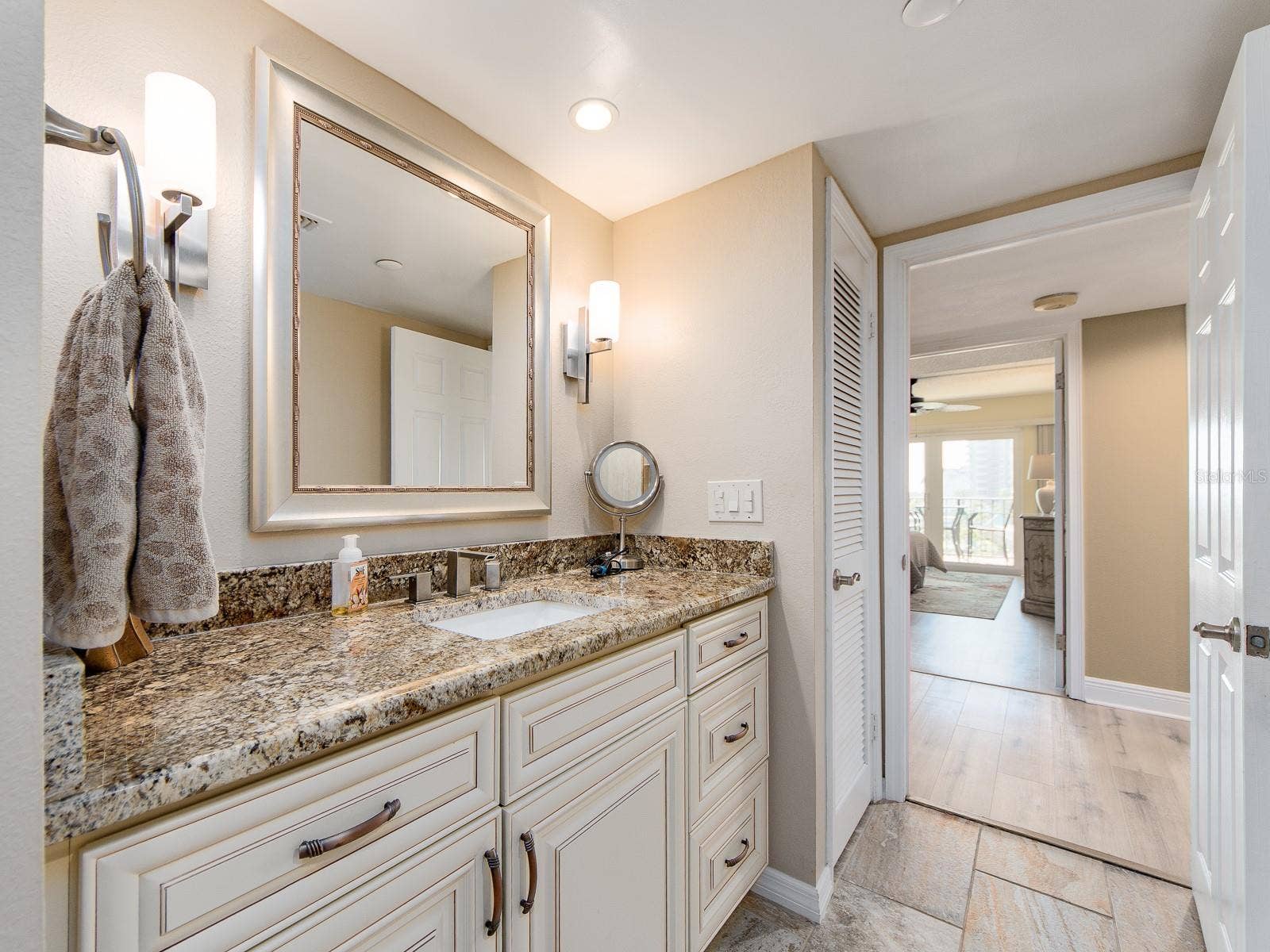 1480 GULF BOULEVARD, #610, Clearwater Beach, FL 33767 1480 GULF BOULEVARD, #610, Clearwater Beach, FL 33767