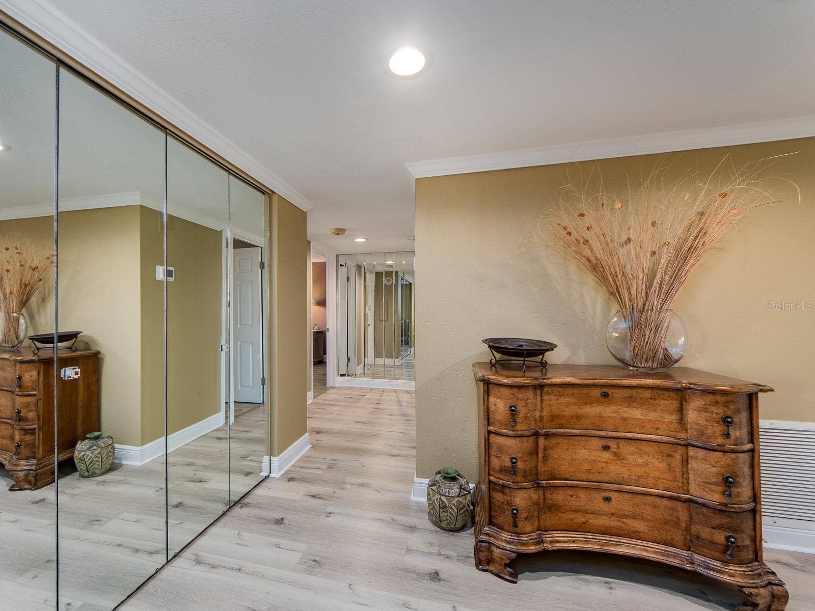 1480 GULF BOULEVARD, #610, Clearwater Beach, FL 33767 1480 GULF BOULEVARD, #610, Clearwater Beach, FL 33767