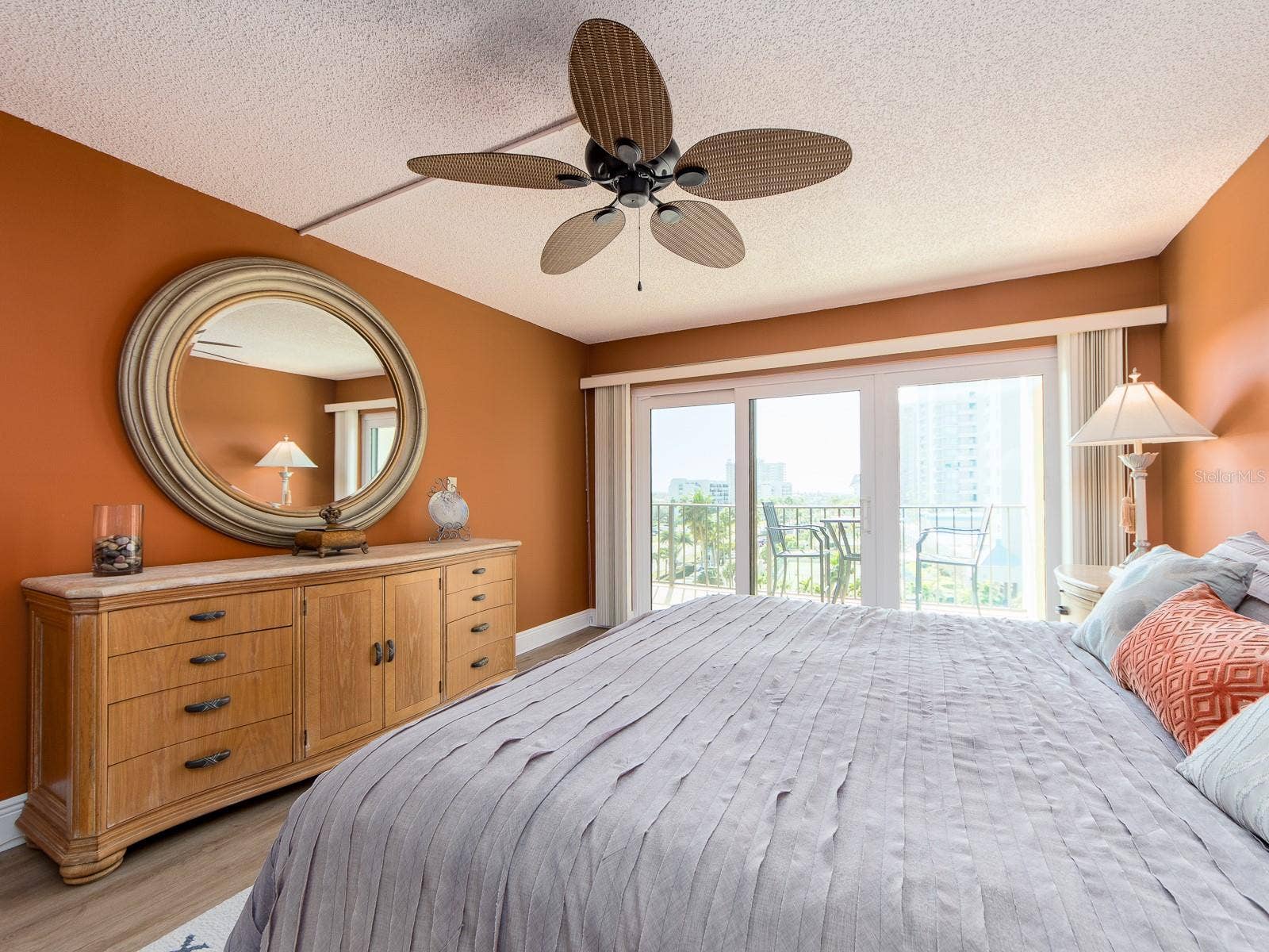 1480 GULF BOULEVARD, #610, Clearwater Beach, FL 33767 1480 GULF BOULEVARD, #610, Clearwater Beach, FL 33767
