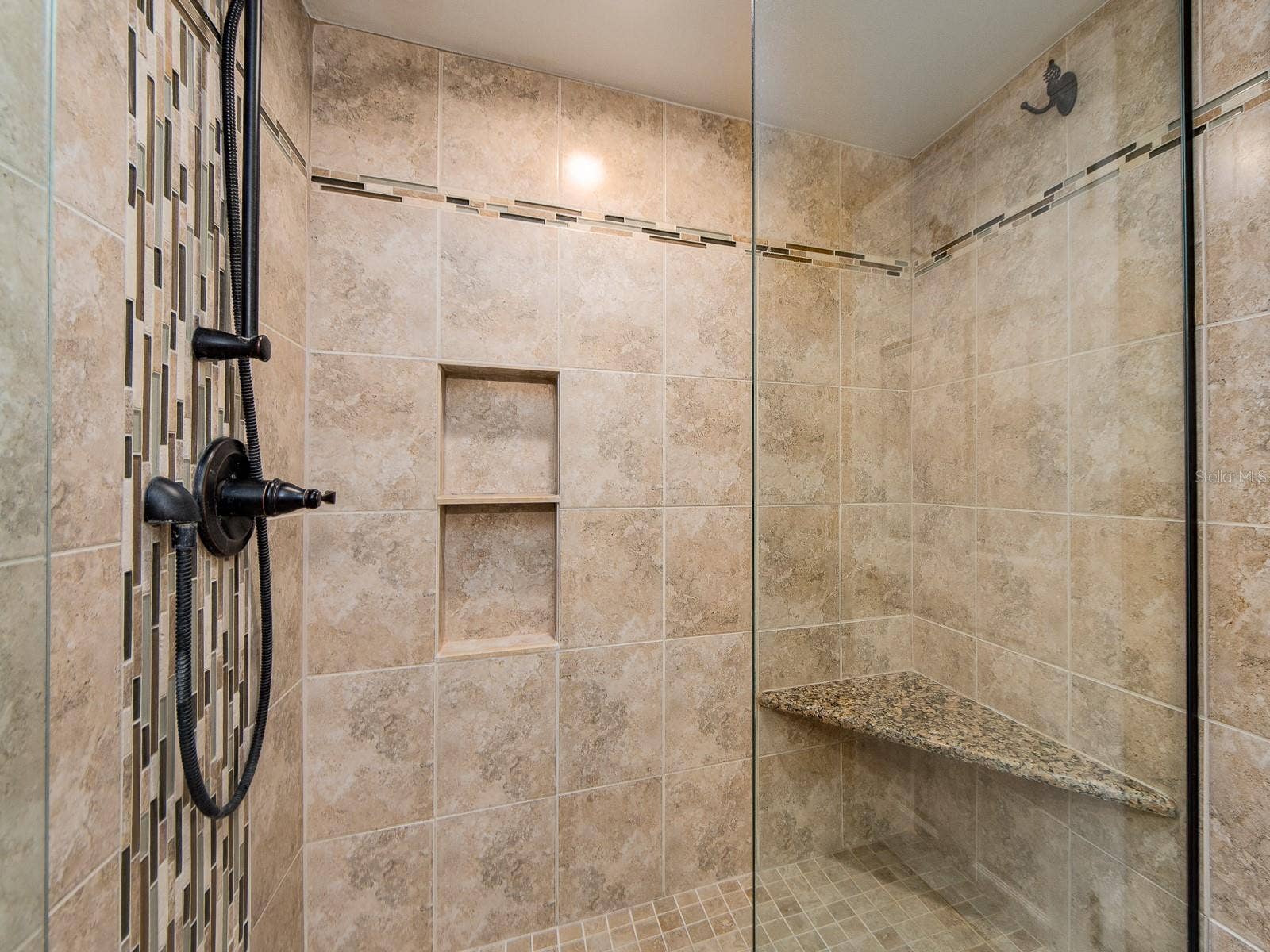 1480 GULF BOULEVARD, #610, Clearwater Beach, FL 33767 LARGE WALK IN SHOWER