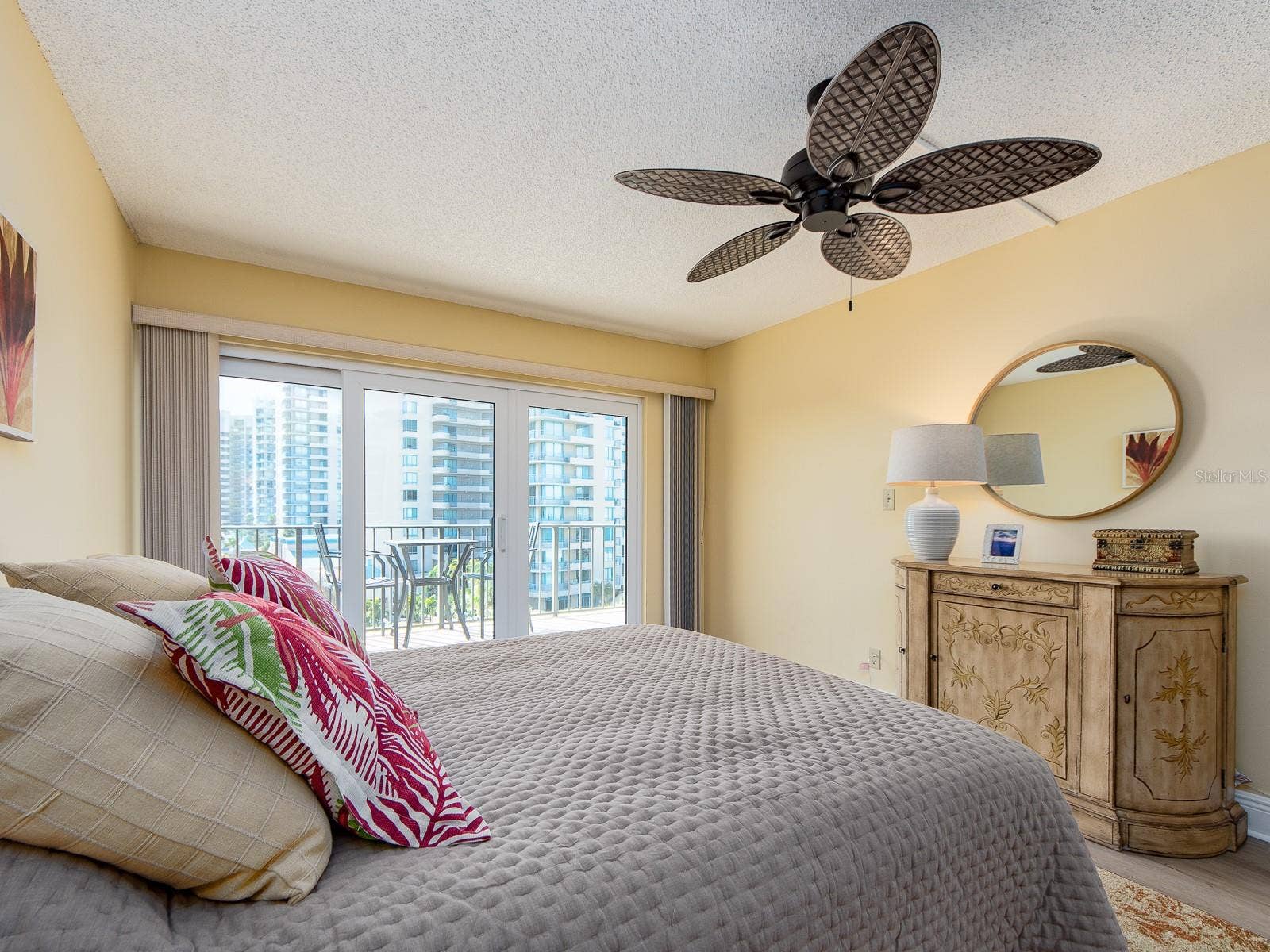 1480 GULF BOULEVARD, #610, Clearwater Beach, FL 33767 1480 GULF BOULEVARD, #610, Clearwater Beach, FL 33767