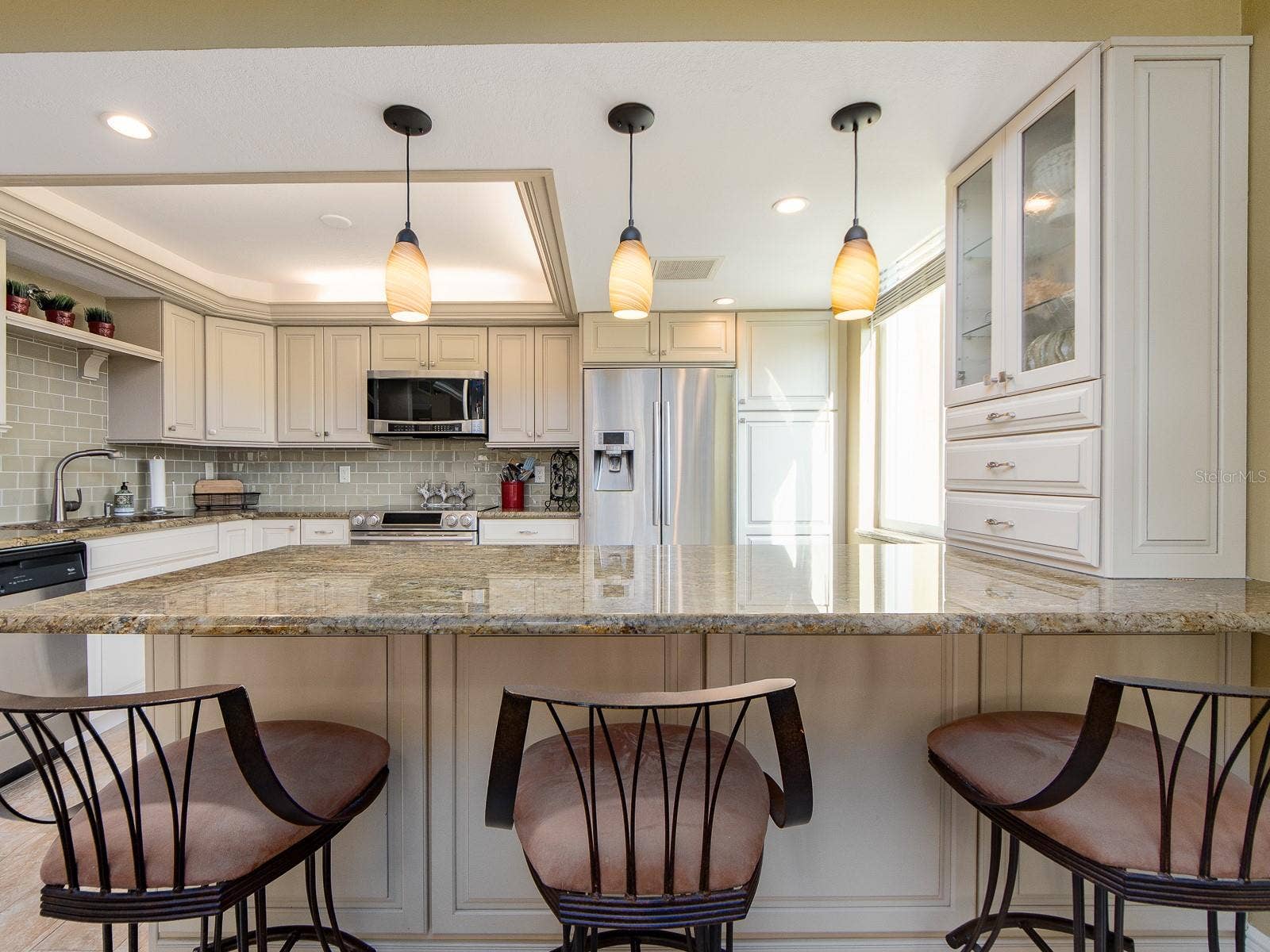 1480 GULF BOULEVARD, #610, Clearwater Beach, FL 33767 EAT IN KITCHEN AREA