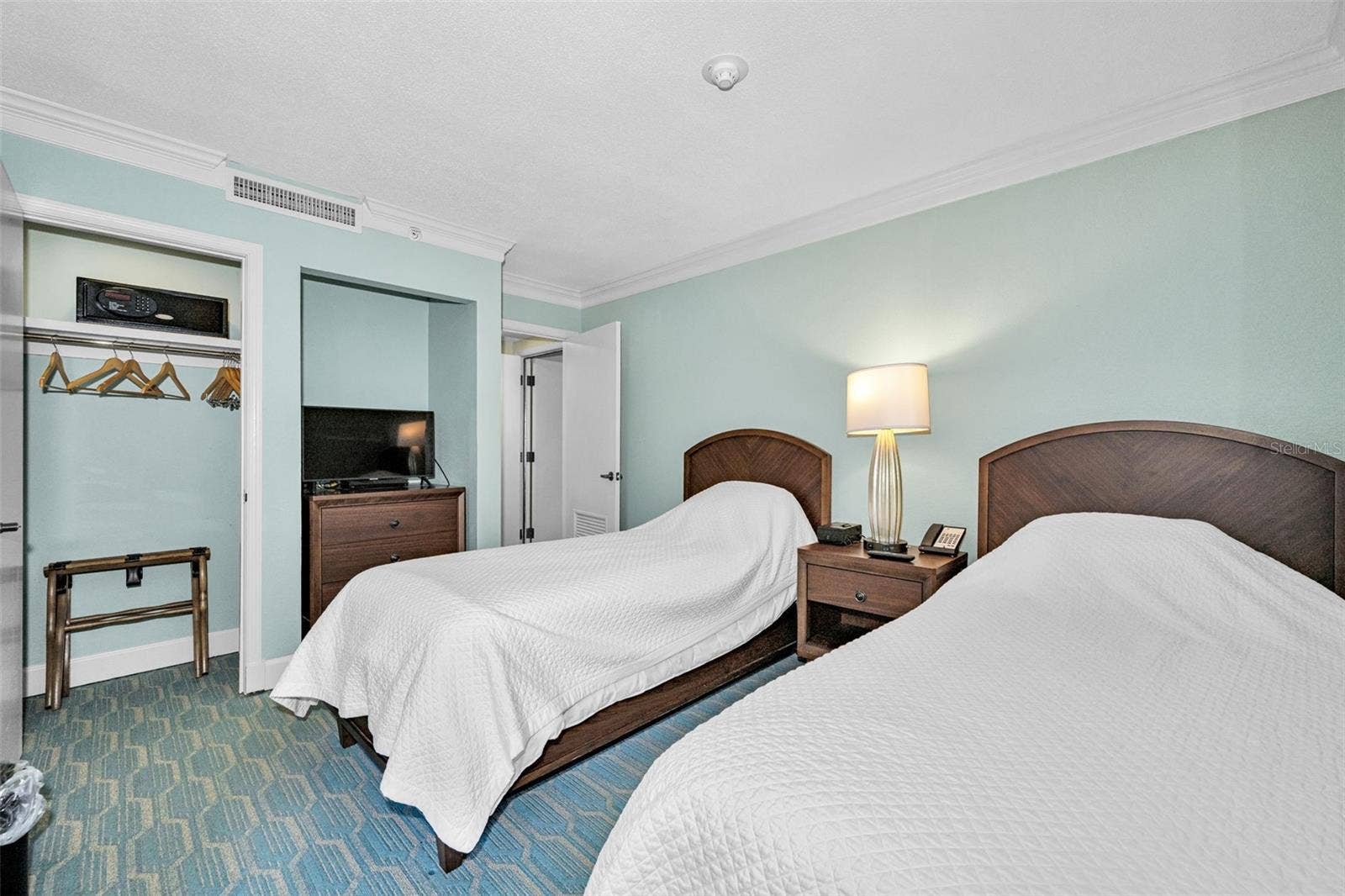36750 US HIGHWAY 19 N, #5-104, Palm Harbor, FL 34683