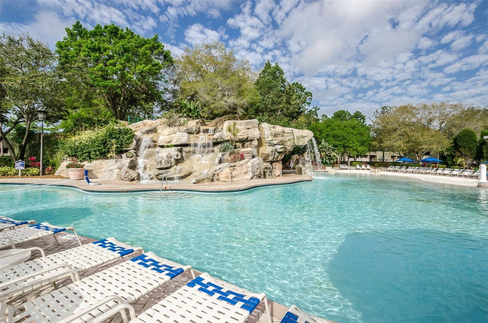 36750 US HIGHWAY 19 N, #5-104, Palm Harbor, FL 34683