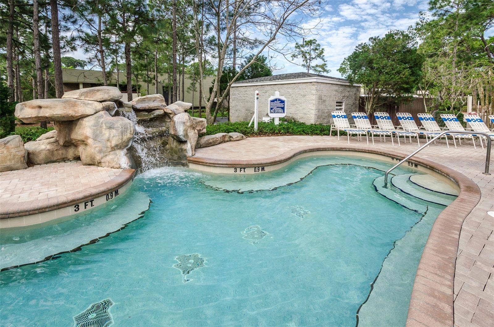 36750 US HIGHWAY 19 N, #5-104, Palm Harbor, FL 34683