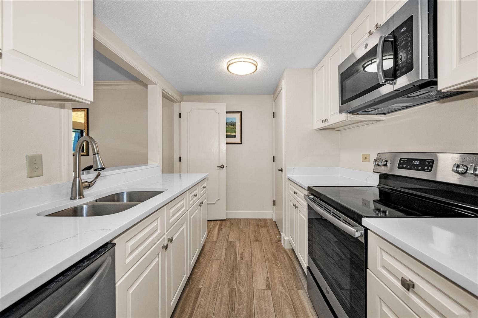 36750 US HIGHWAY 19 N, #5-104, Palm Harbor, FL 34683