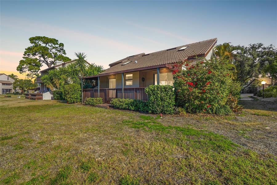 Property photo for 1310 PELICAN CREEK CROSSING, St Petersburg, FL