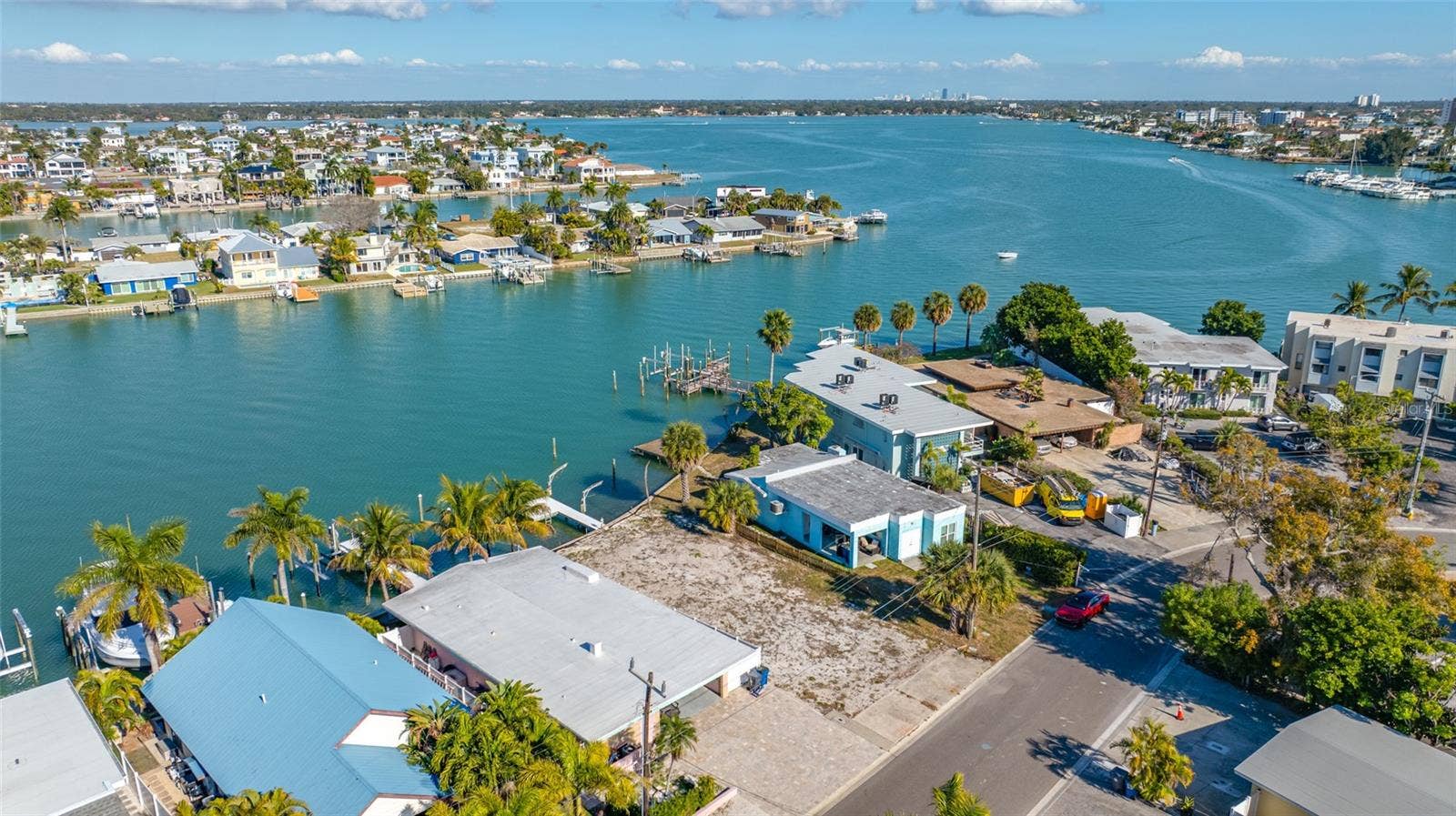 11075 3RD STREET E, Treasure Island, FL 33706 11075 3RD STREET E, Treasure Island, FL 33706