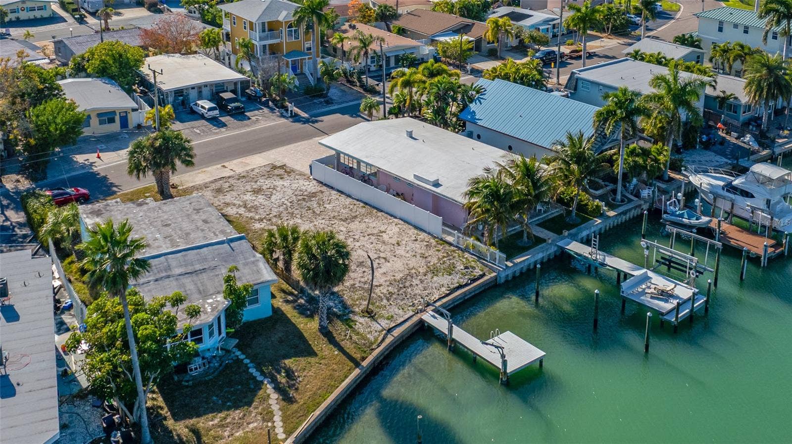 11075 3RD STREET E, Treasure Island, FL 33706 11075 3RD STREET E, Treasure Island, FL 33706