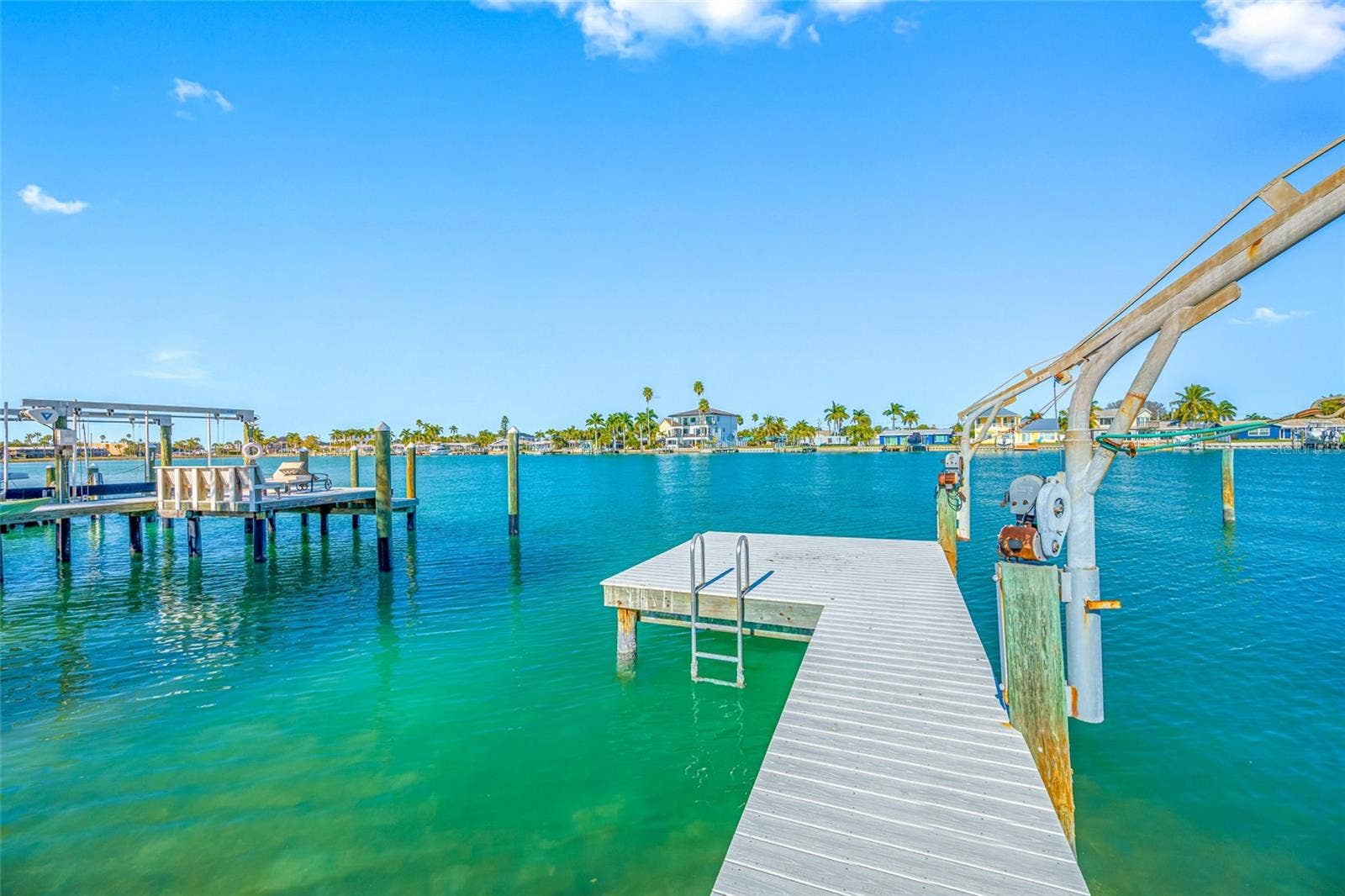 11075 3RD STREET E, Treasure Island, FL 33706 11075 3RD STREET E, Treasure Island, FL 33706