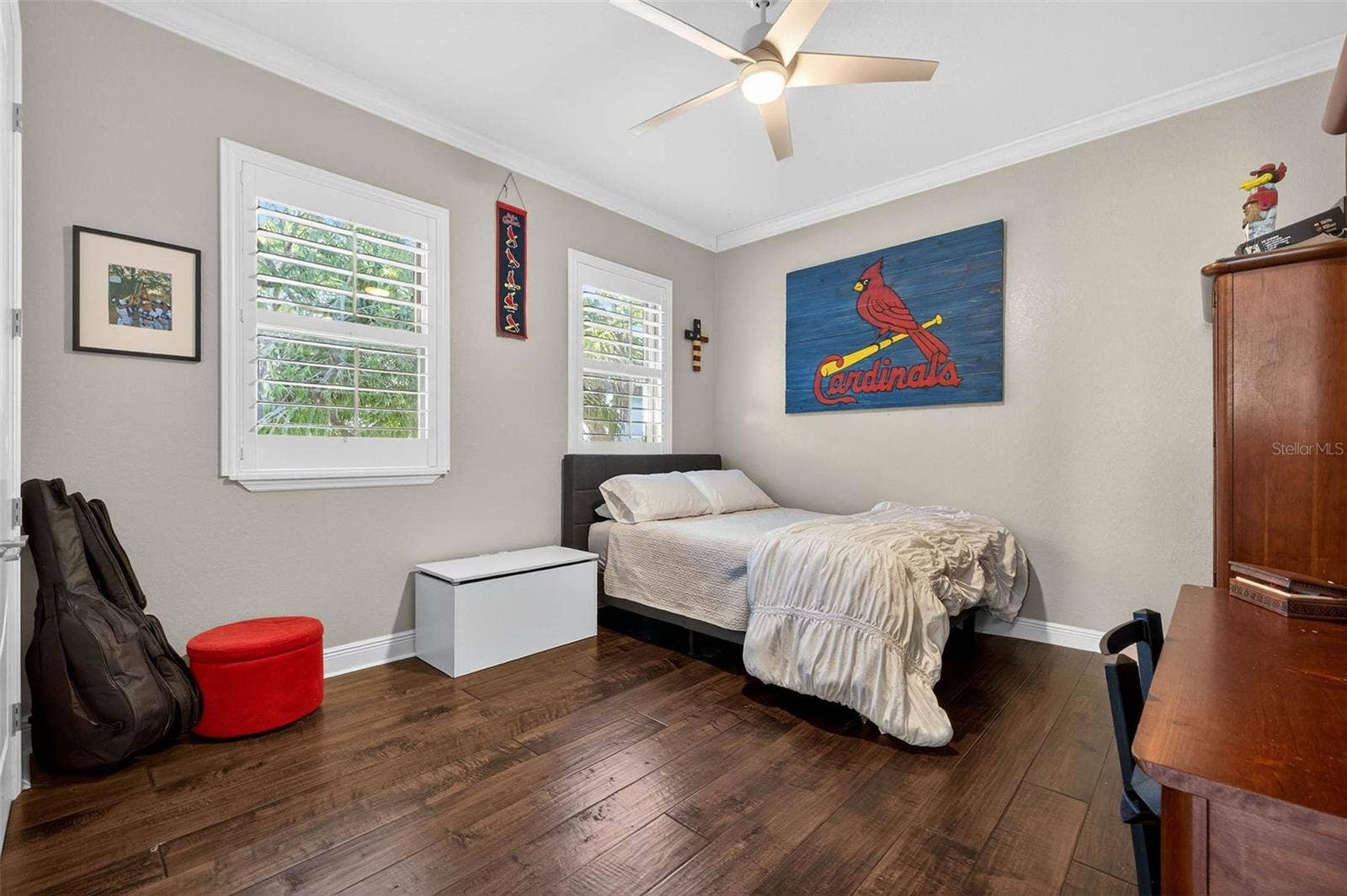 Guest bedroom