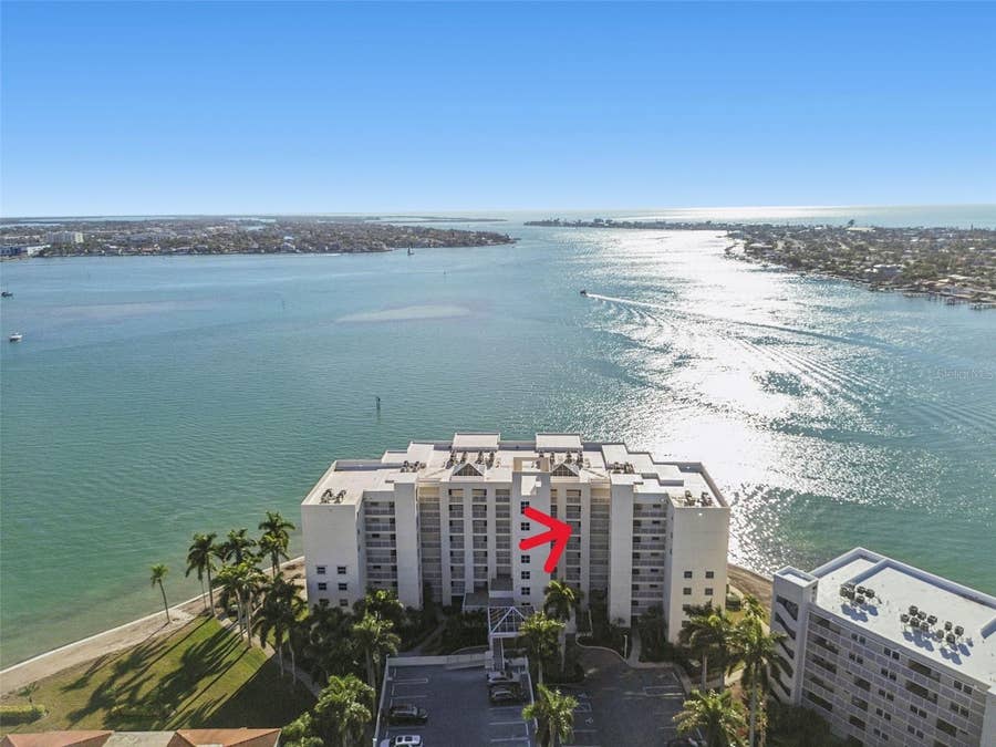 Property photo for 6105 BAHIA DEL MAR CIRCLE, #686, St Petersburg, FL