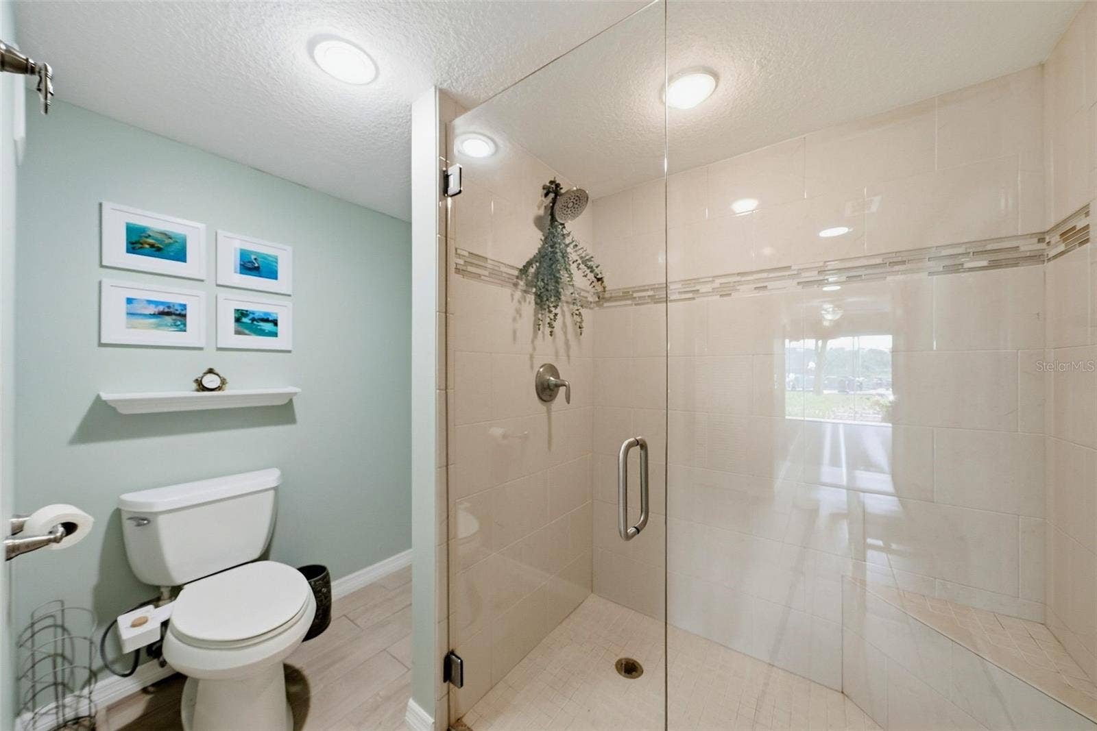 301 MARINER DRIVE, #301, Tarpon Springs, FL 34689 Primary bathroom
