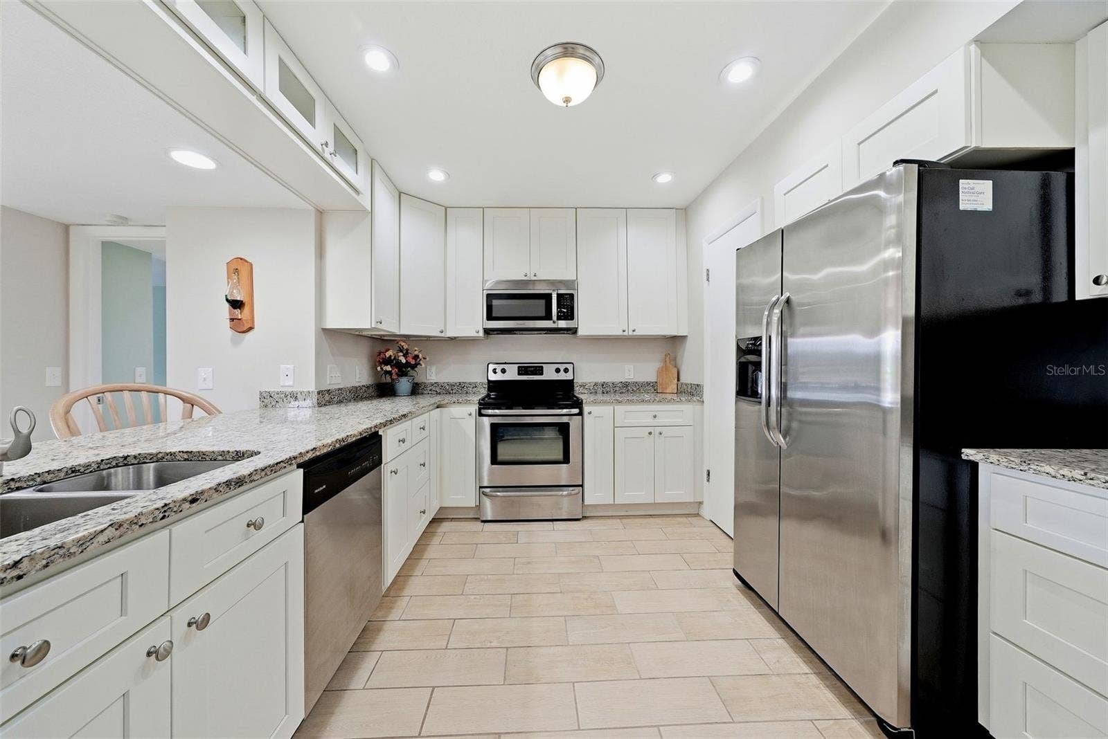 301 MARINER DRIVE, #301, Tarpon Springs, FL 34689 Kitchen