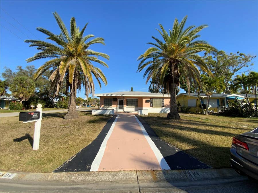 Property photo for 1404 COREY WAY S, South Pasadena, FL