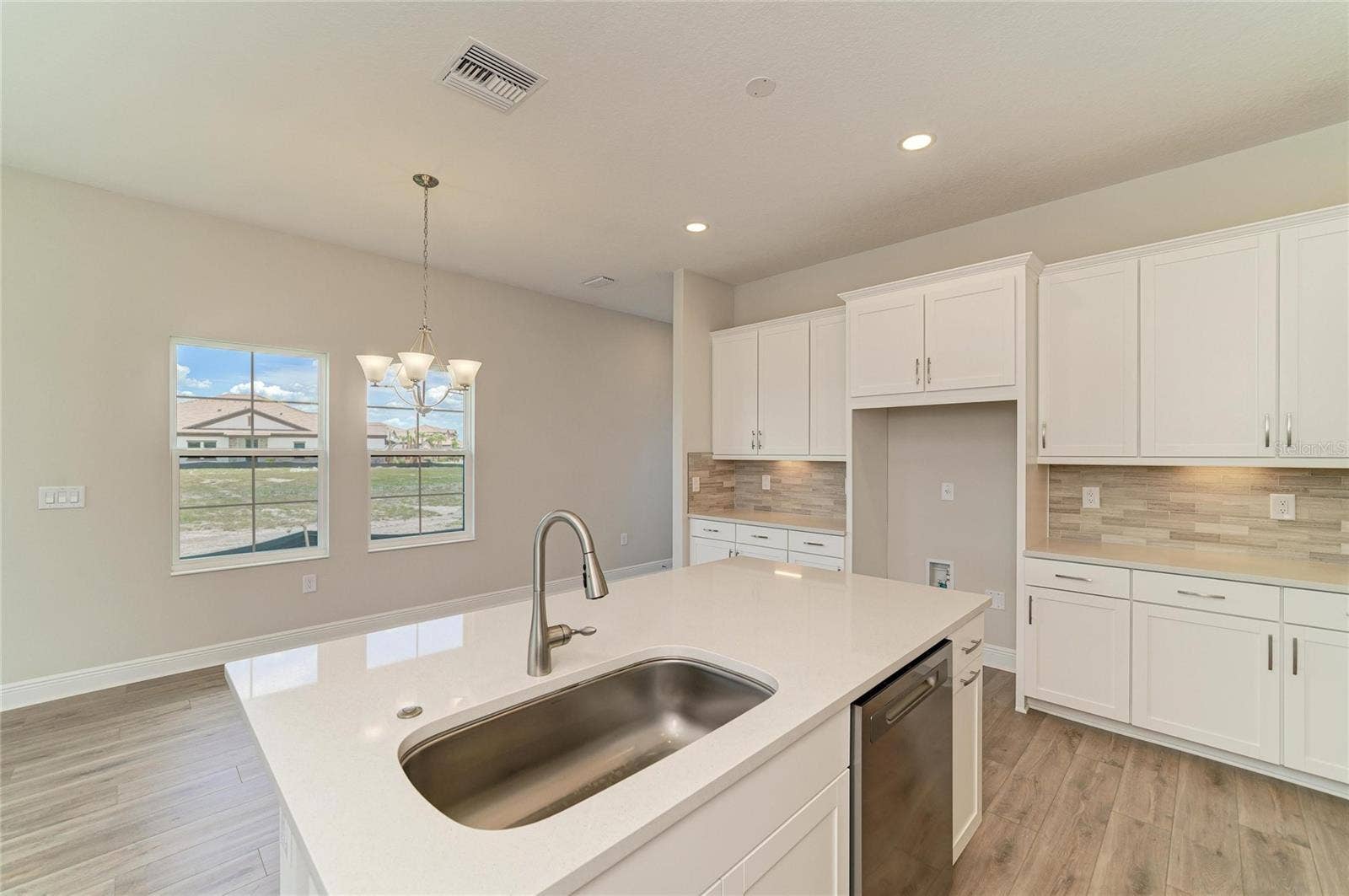 35517 STABLETON LANE, Zephyrhills, FL 33541 35517 STABLETON LANE, Zephyrhills, FL 33541