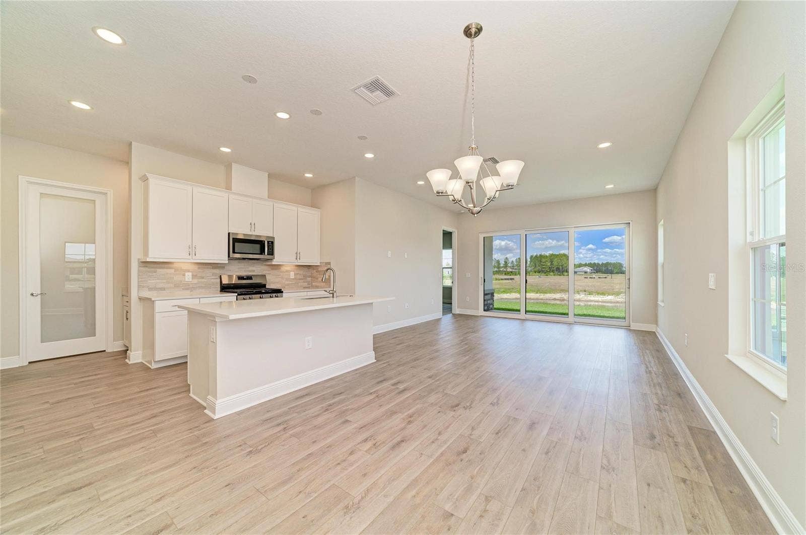 35517 STABLETON LANE, Zephyrhills, FL 33541 35517 STABLETON LANE, Zephyrhills, FL 33541