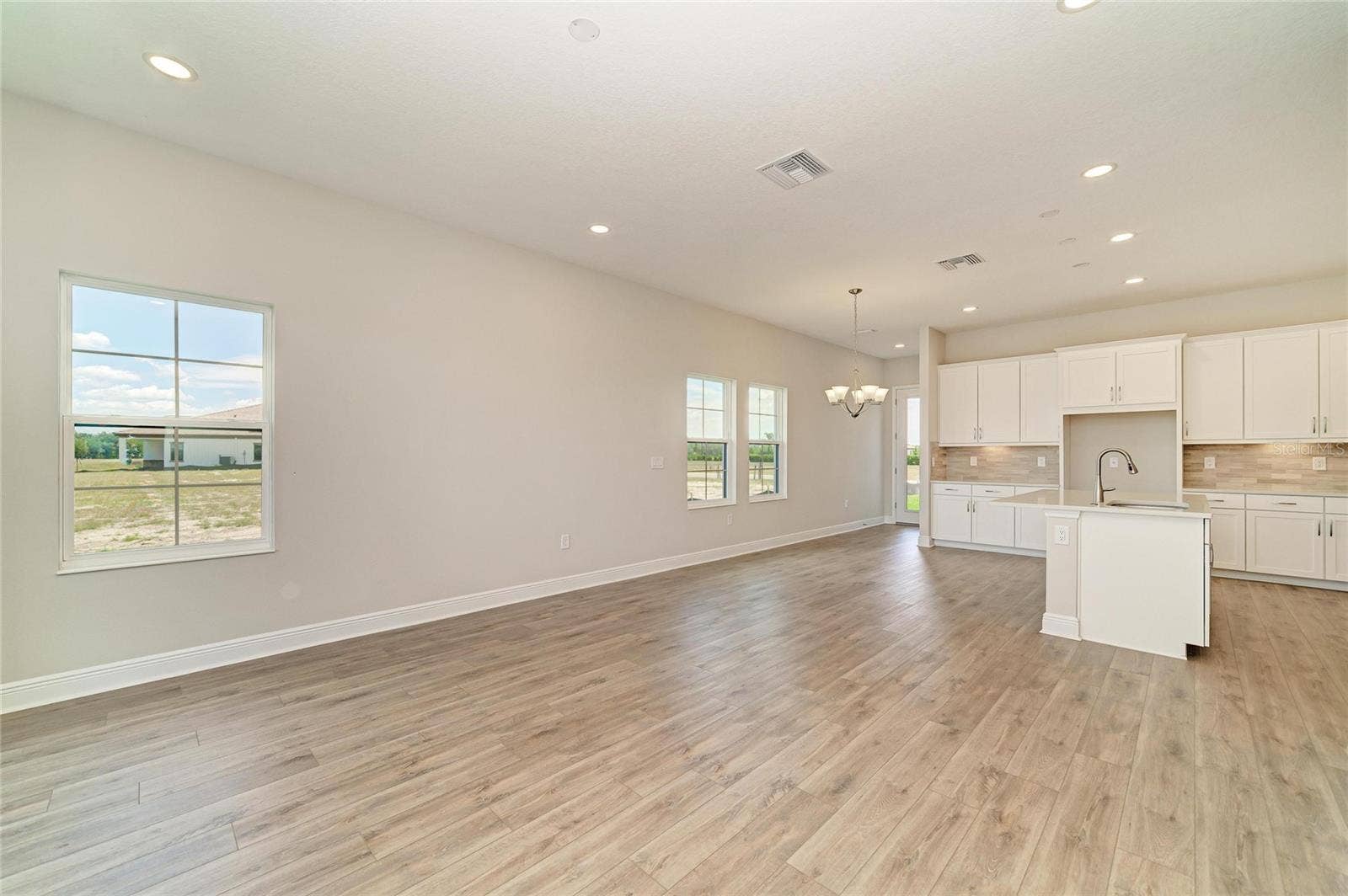 35517 STABLETON LANE, Zephyrhills, FL 33541 35517 STABLETON LANE, Zephyrhills, FL 33541