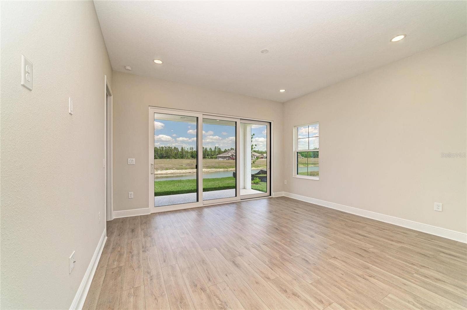 35517 STABLETON LANE, Zephyrhills, FL 33541 35517 STABLETON LANE, Zephyrhills, FL 33541
