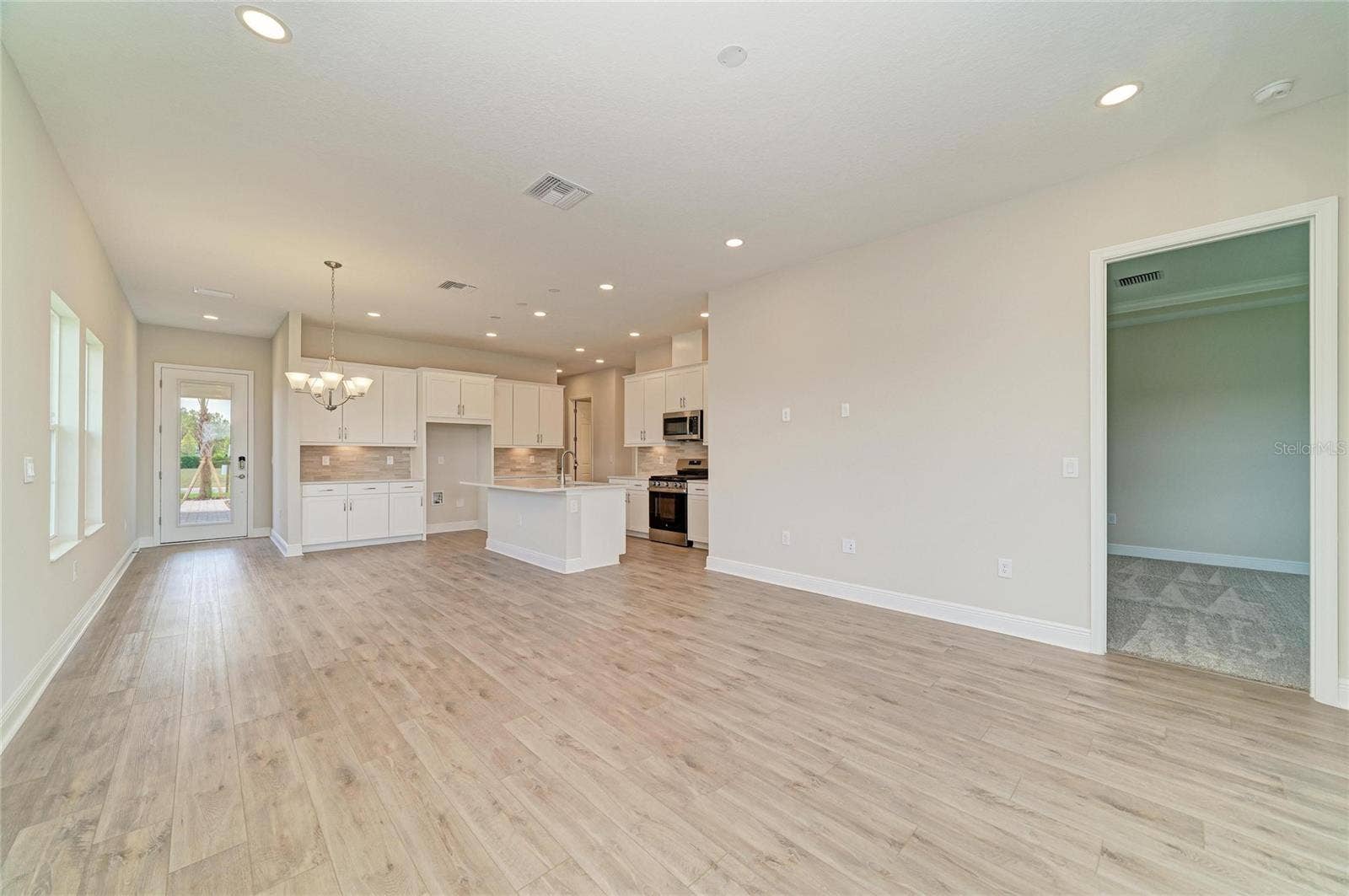 35517 STABLETON LANE, Zephyrhills, FL 33541 35517 STABLETON LANE, Zephyrhills, FL 33541