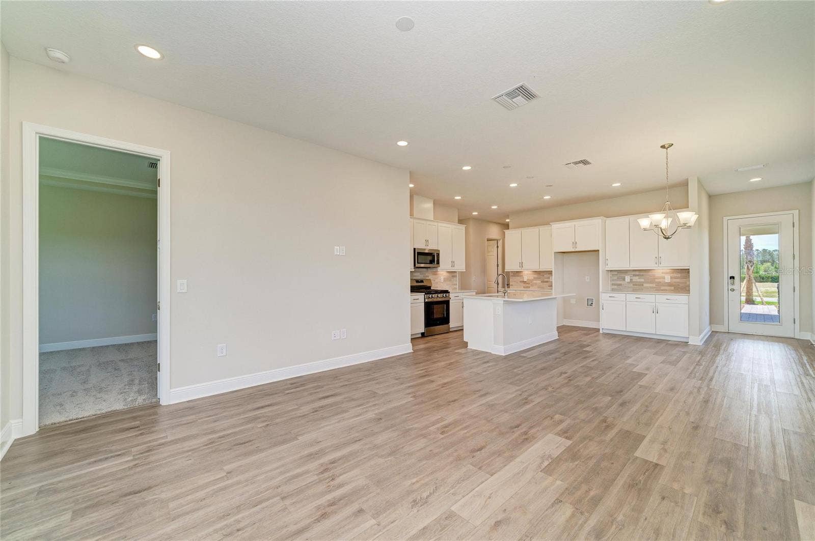 35509 STABLETON LANE, Zephyrhills, FL 33541 35509 STABLETON LANE, Zephyrhills, FL 33541