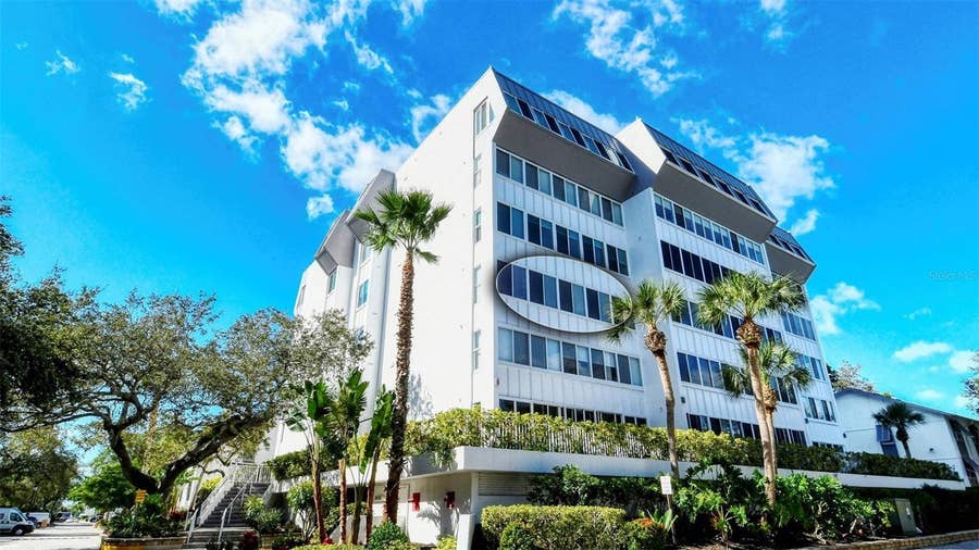 Property photo for 1255 E PEPPERTREE DRIVE, #305, Sarasota, FL
