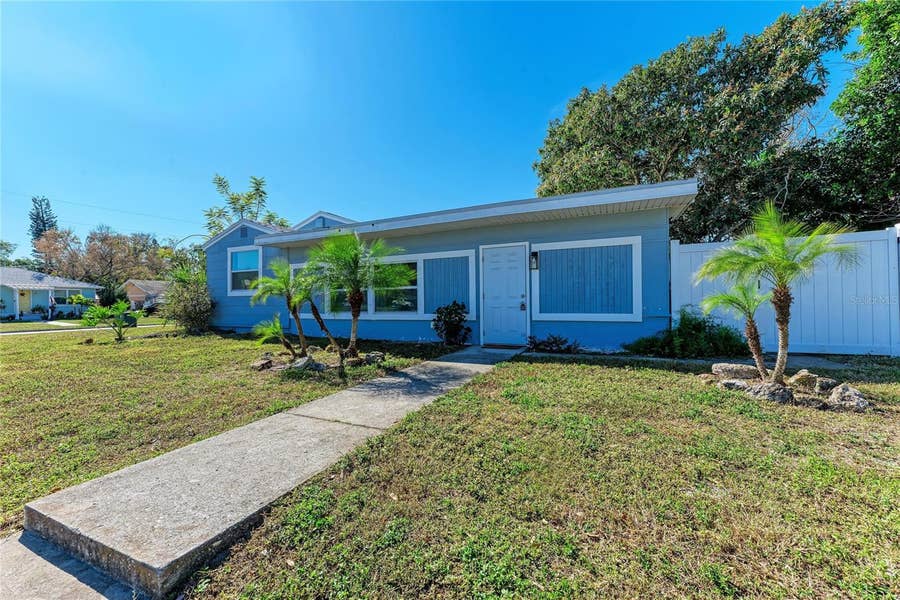 Property photo for 702 20TH AVENUE W, Bradenton, FL