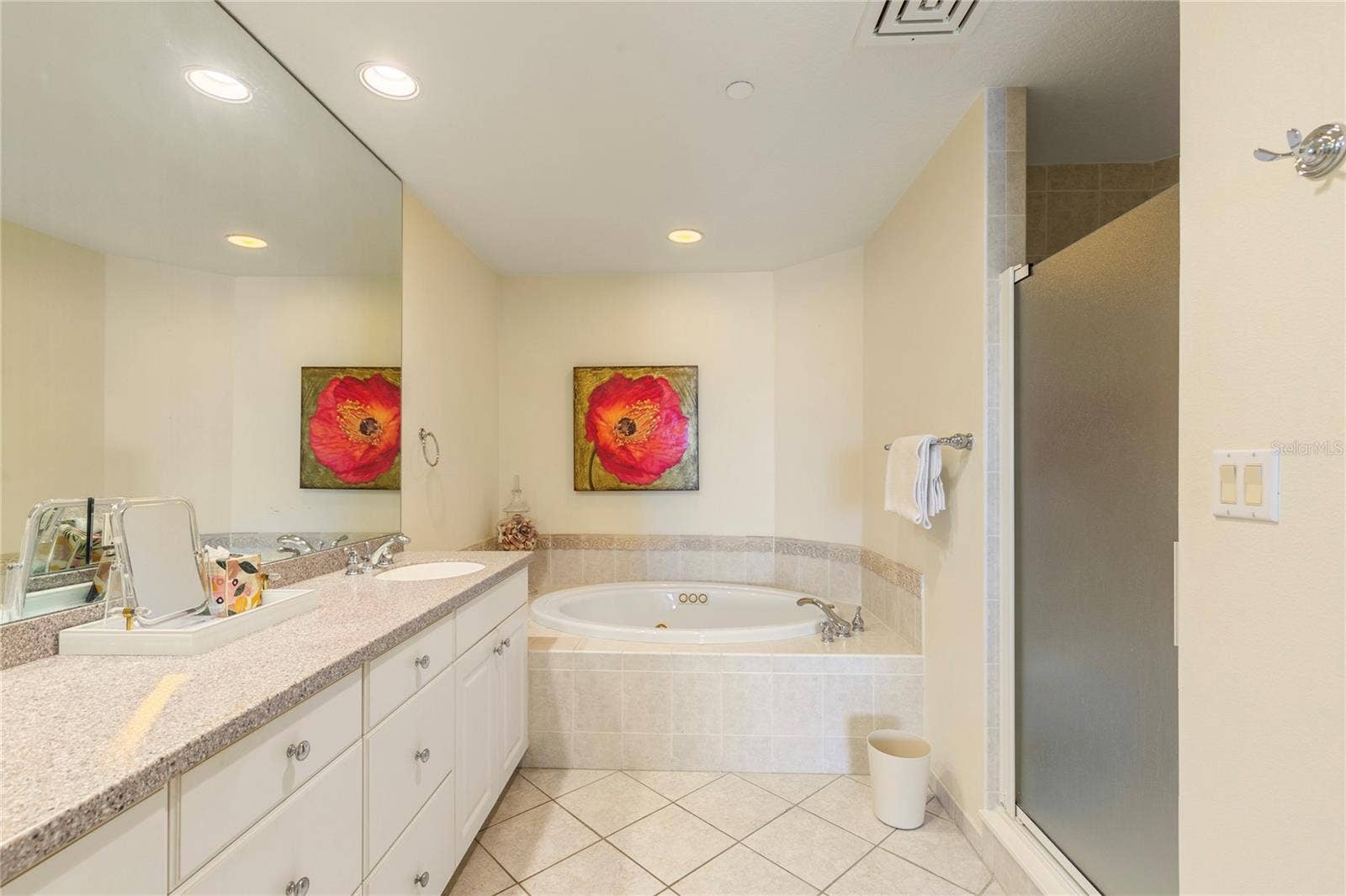 1200 GULF BOULEVARD, #1002, Clearwater Beach, FL 33767