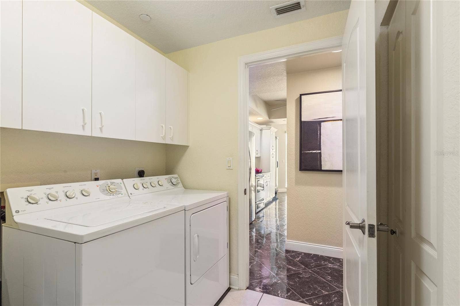 1200 GULF BOULEVARD, #1002, Clearwater Beach, FL 33767