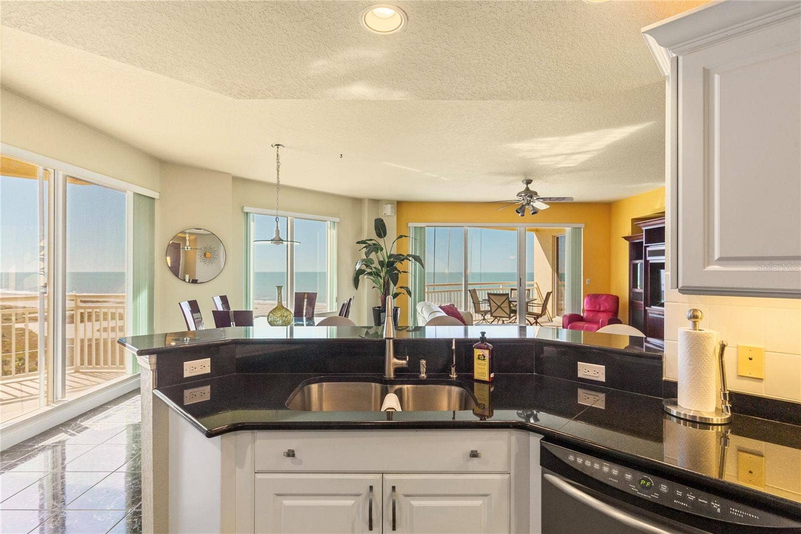 1200 GULF BOULEVARD, #1002, Clearwater Beach, FL 33767
