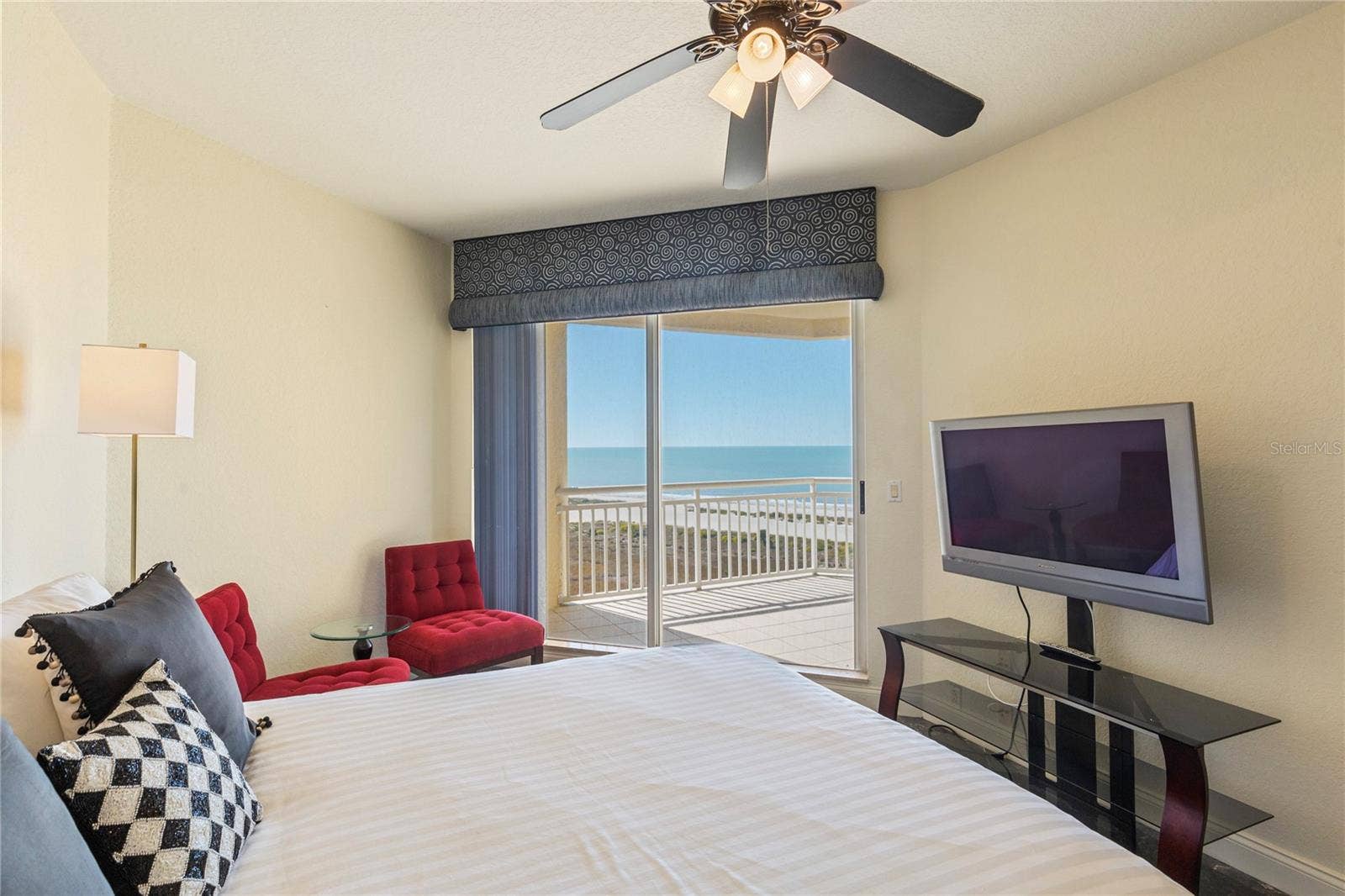 1200 GULF BOULEVARD, #1002, Clearwater Beach, FL 33767