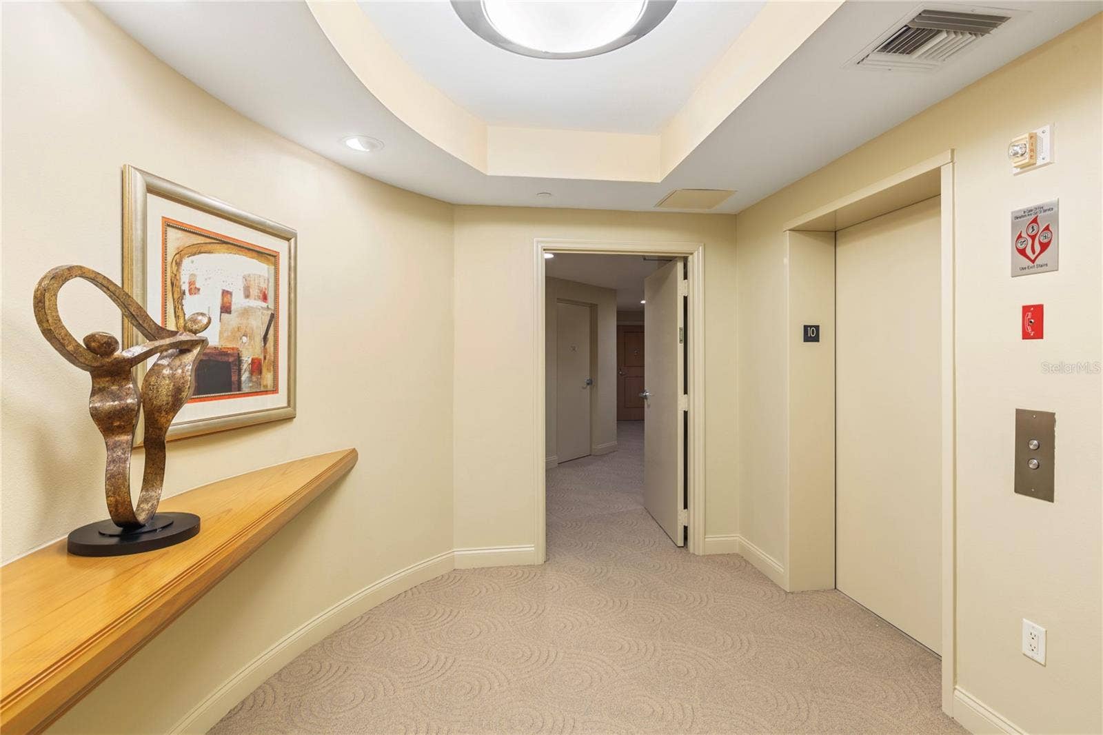 1200 GULF BOULEVARD, #1002, Clearwater Beach, FL 33767