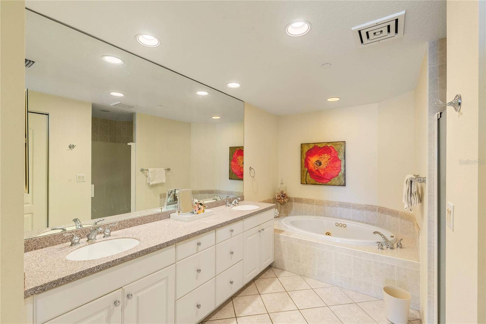 1200 GULF BOULEVARD, #1002, Clearwater Beach, FL 33767