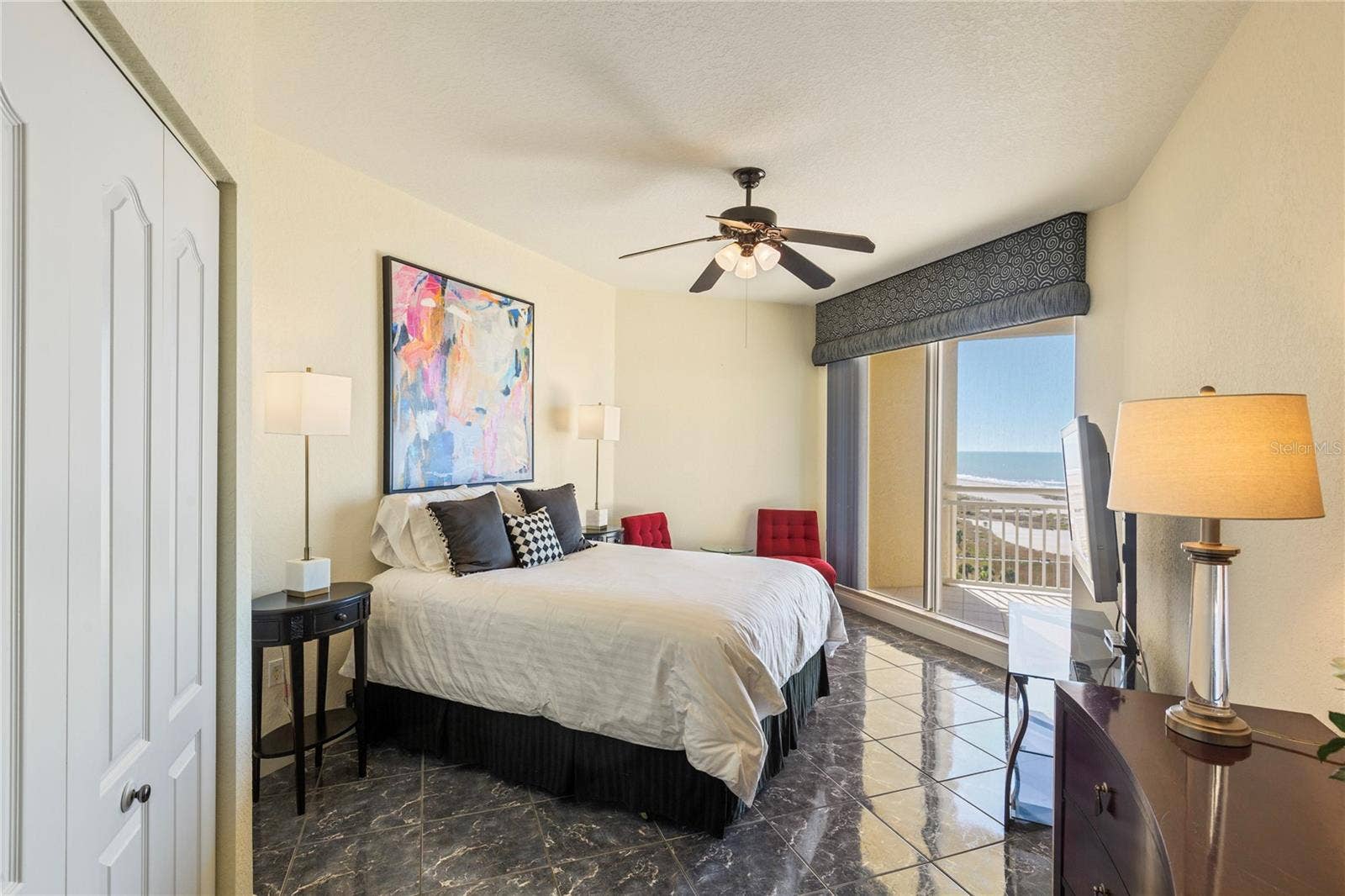 1200 GULF BOULEVARD, #1002, Clearwater Beach, FL 33767