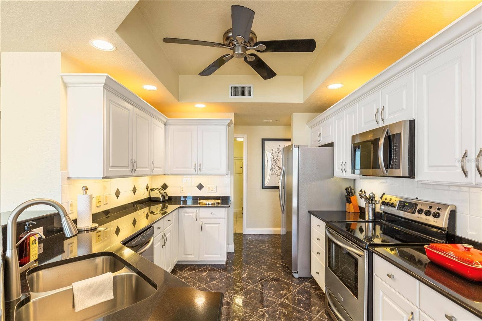 1200 GULF BOULEVARD, #1002, Clearwater Beach, FL 33767